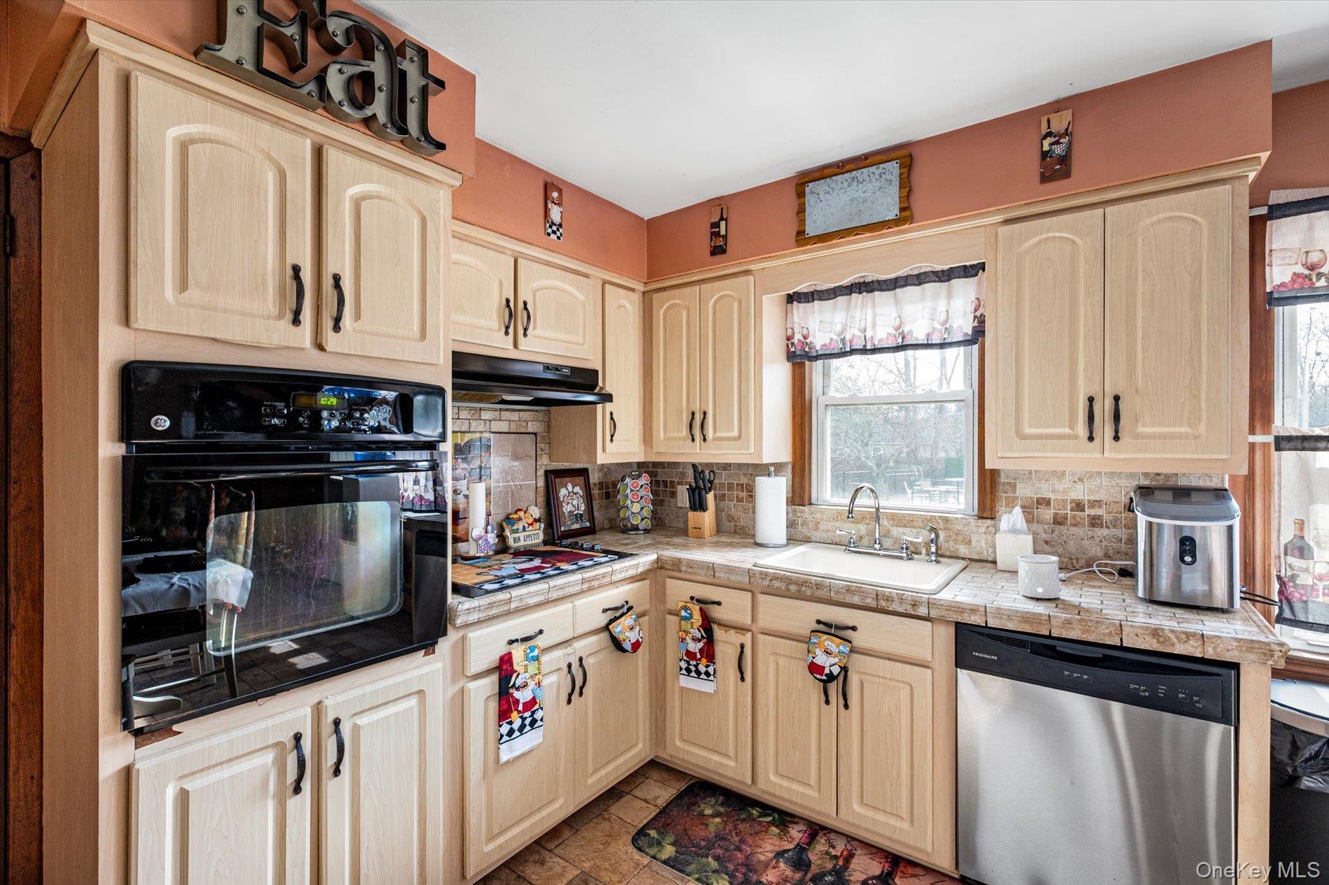 Single Family Old Commack Road  Suffolk County, NY 11754, MLS-1055060-14