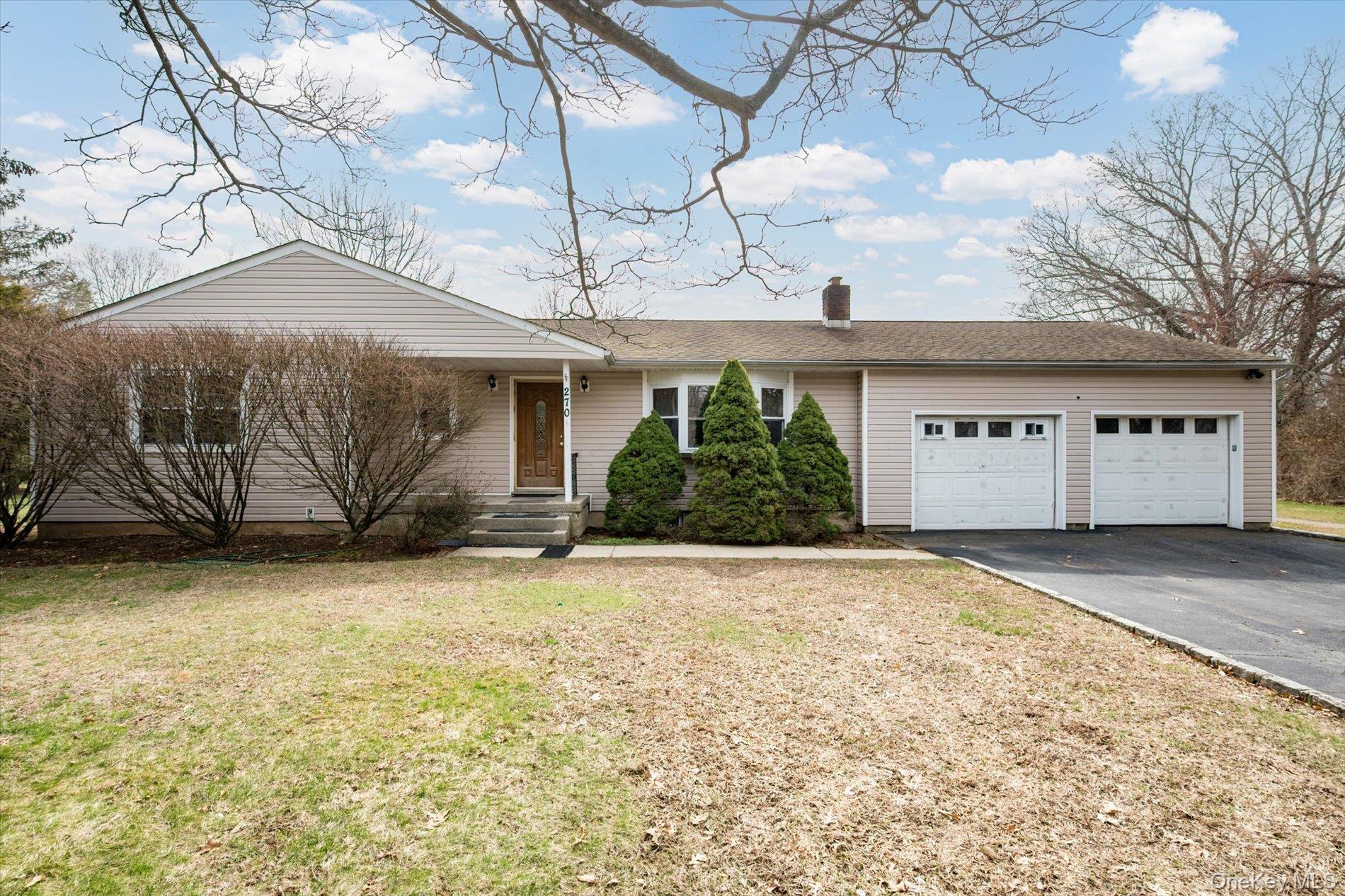 Single Family Old Commack Road  Suffolk County, NY 11754, MLS-1055060-2