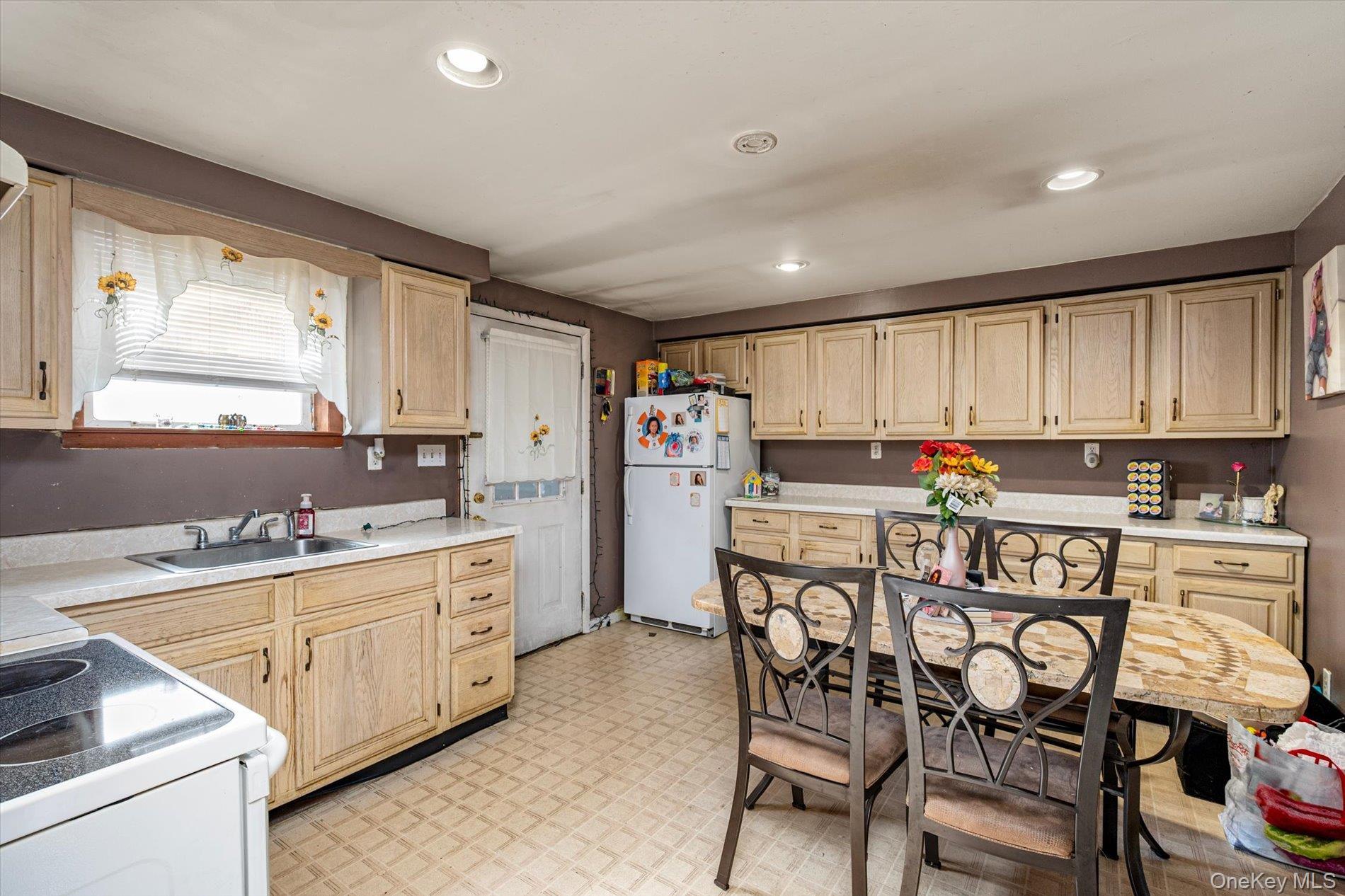 Single Family Old Commack Road  Suffolk County, NY 11754, MLS-1055060-20