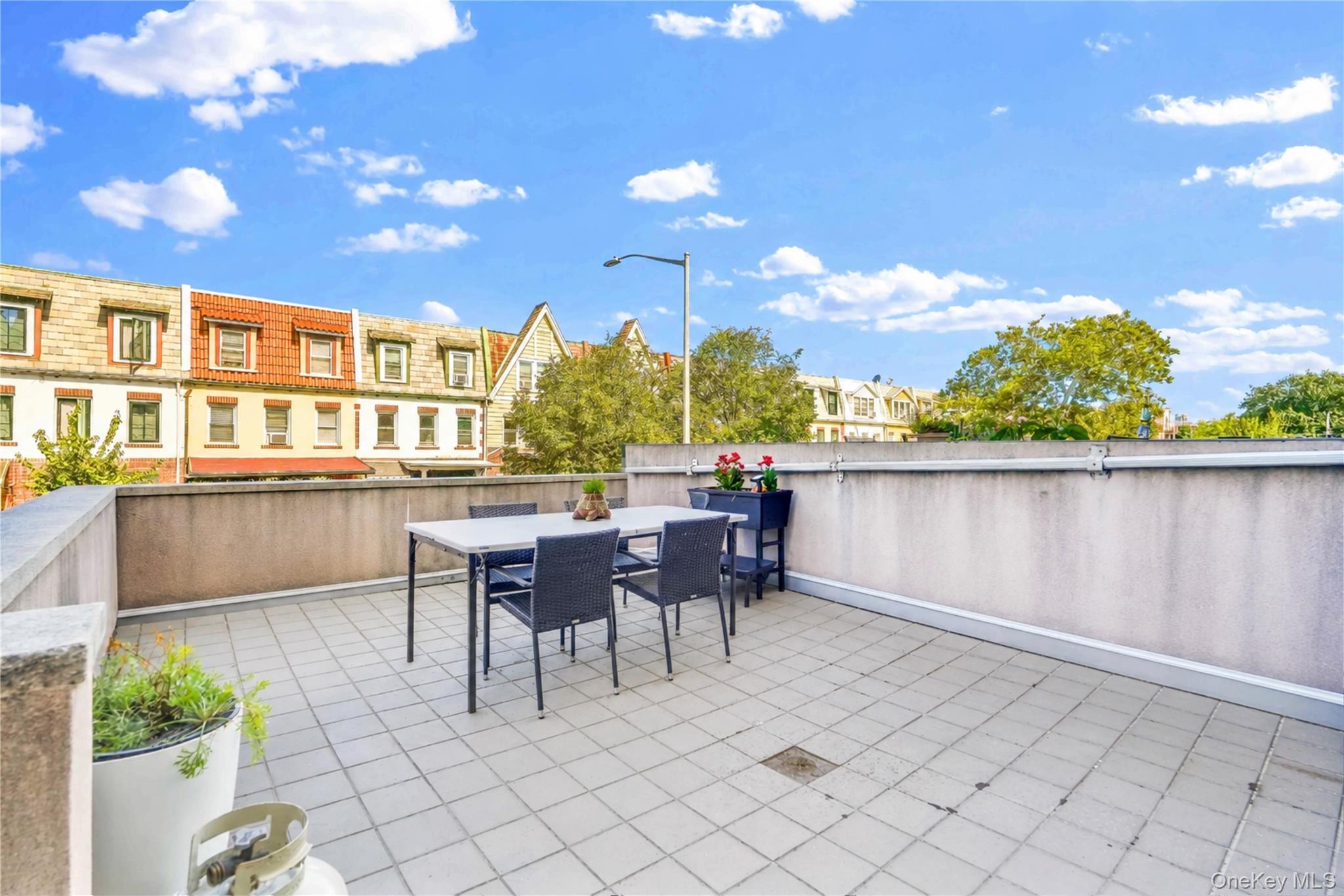 Single Family 24th Street  Queens, NY 11105, MLS-1055065-9
