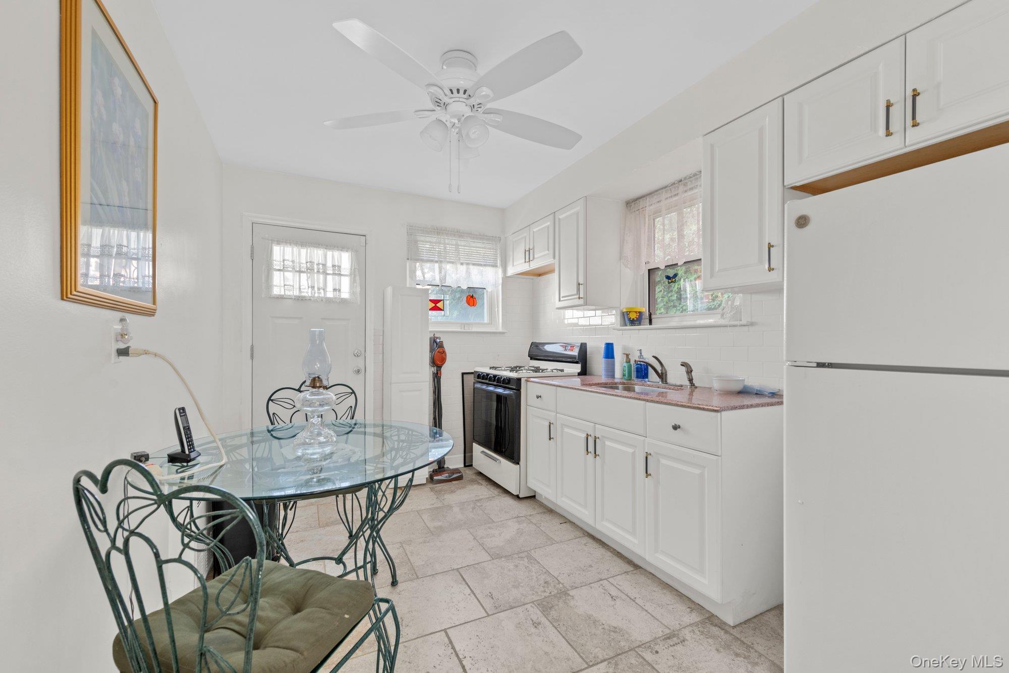 Single Family Zulette Avenue Bronx, NY 10461, MLS-1055071-10