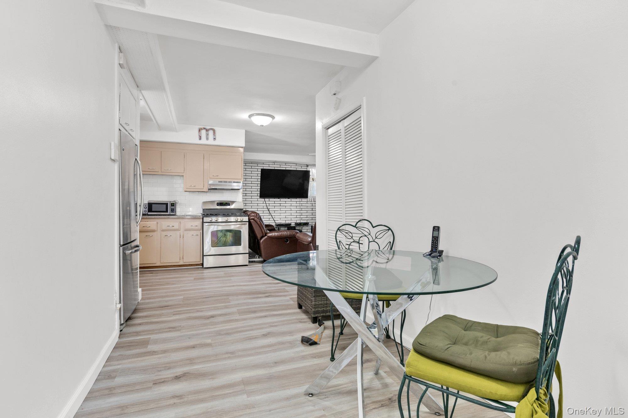Single Family Zulette Avenue Bronx, NY 10461, MLS-1055071-12