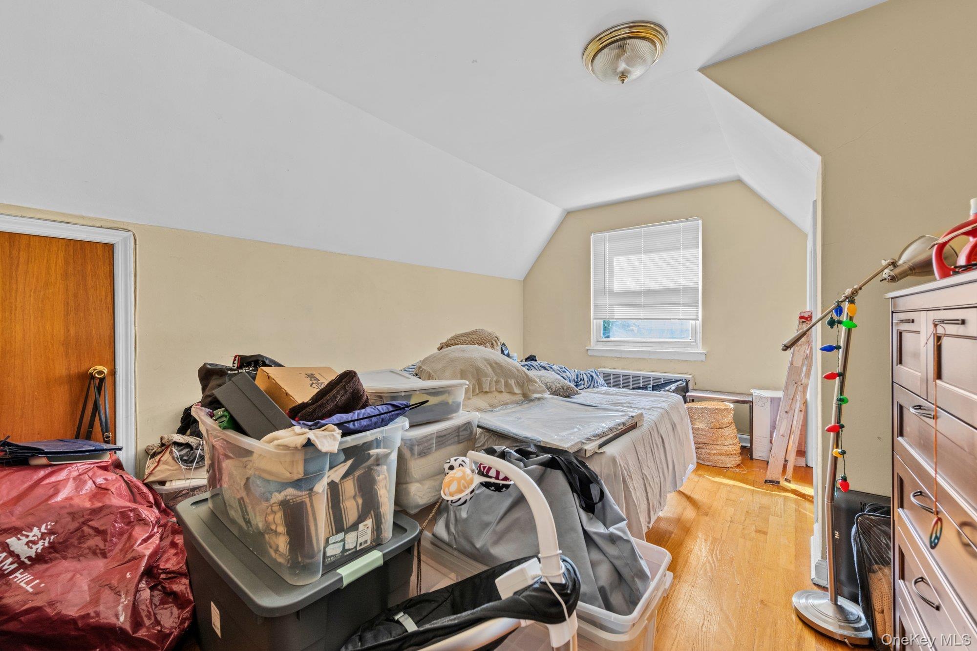 Single Family Zulette Avenue Bronx, NY 10461, MLS-1055071-7