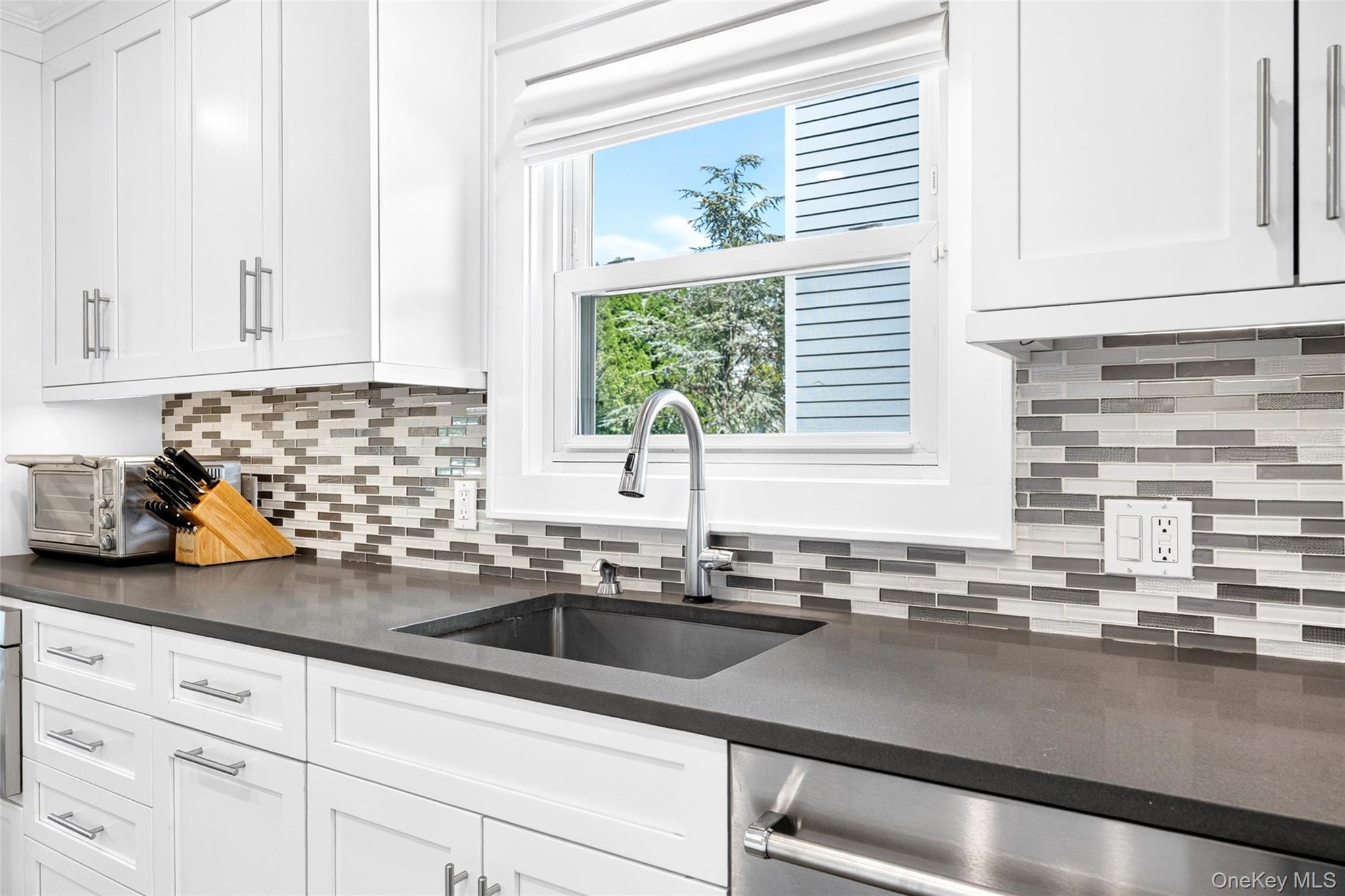 Single Family Smith Avenue Westchester County, NY 10605, MLS-1055087-10