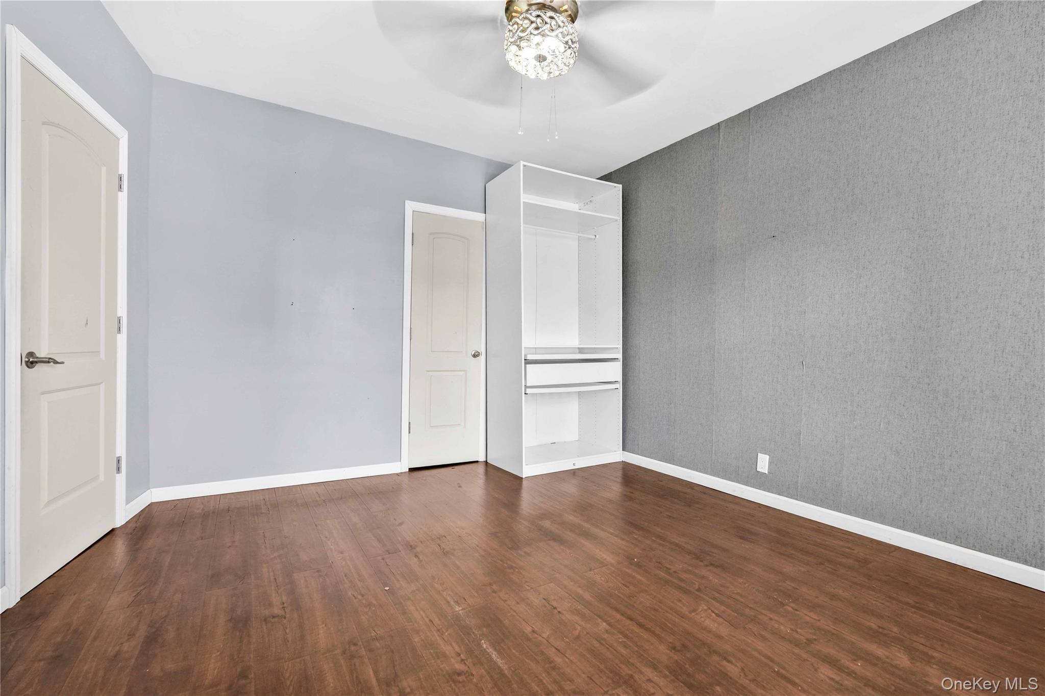 Single Family 179th Street  Queens, NY 11434, MLS-1055094-23