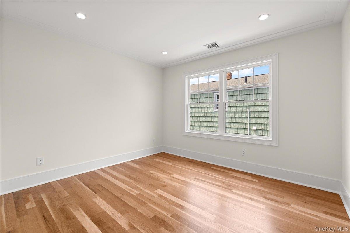 Single Family Willis Avenue  Nassau County, NY 11791, MLS-1055098-40