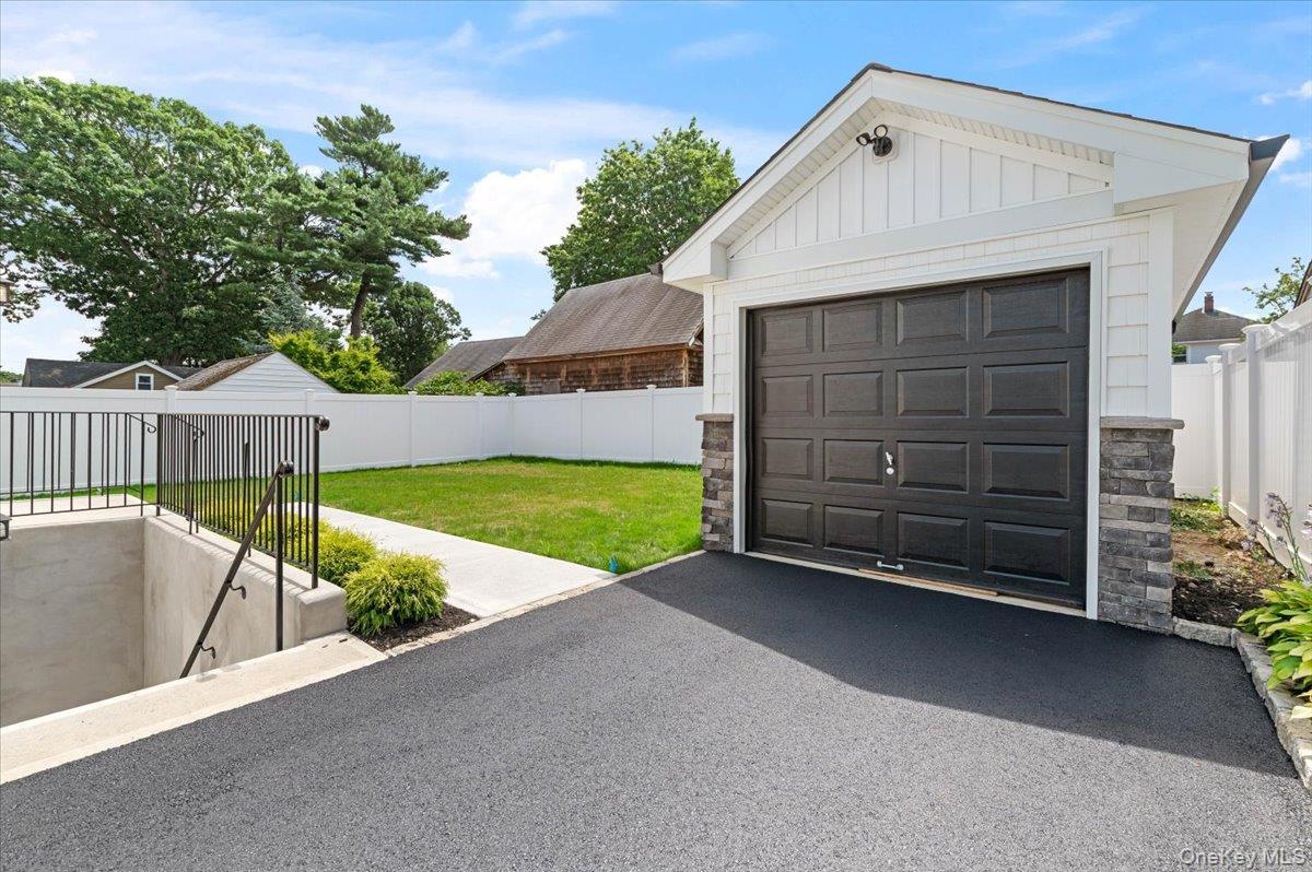Single Family Willis Avenue  Nassau County, NY 11791, MLS-1055098-43