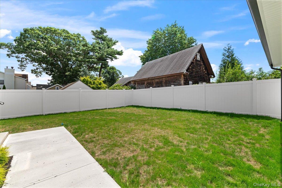 Single Family Willis Avenue  Nassau County, NY 11791, MLS-1055098-44