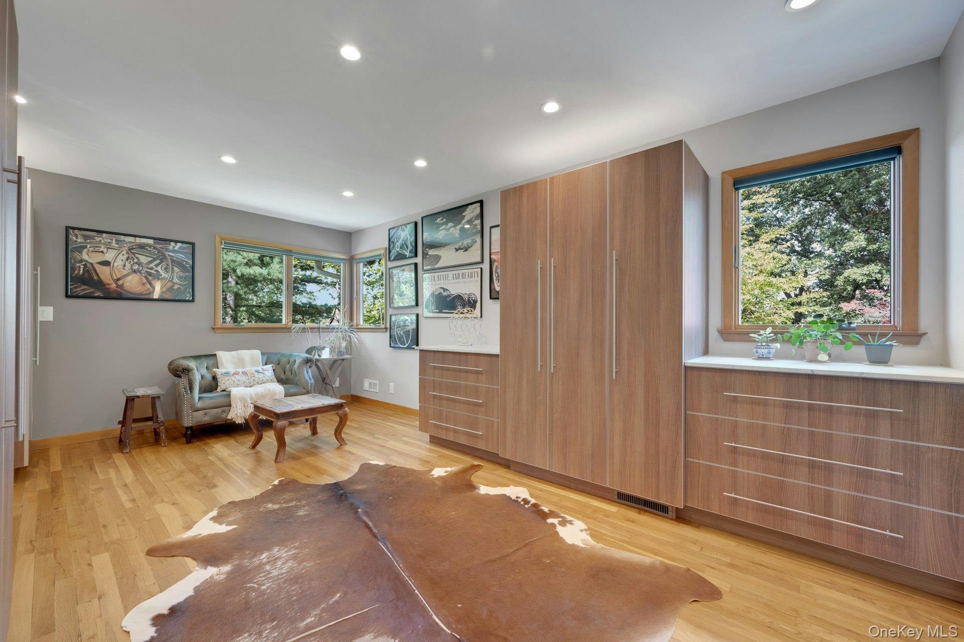 Single Family Leone Close  Westchester County, NY 10583, MLS-1055102-20