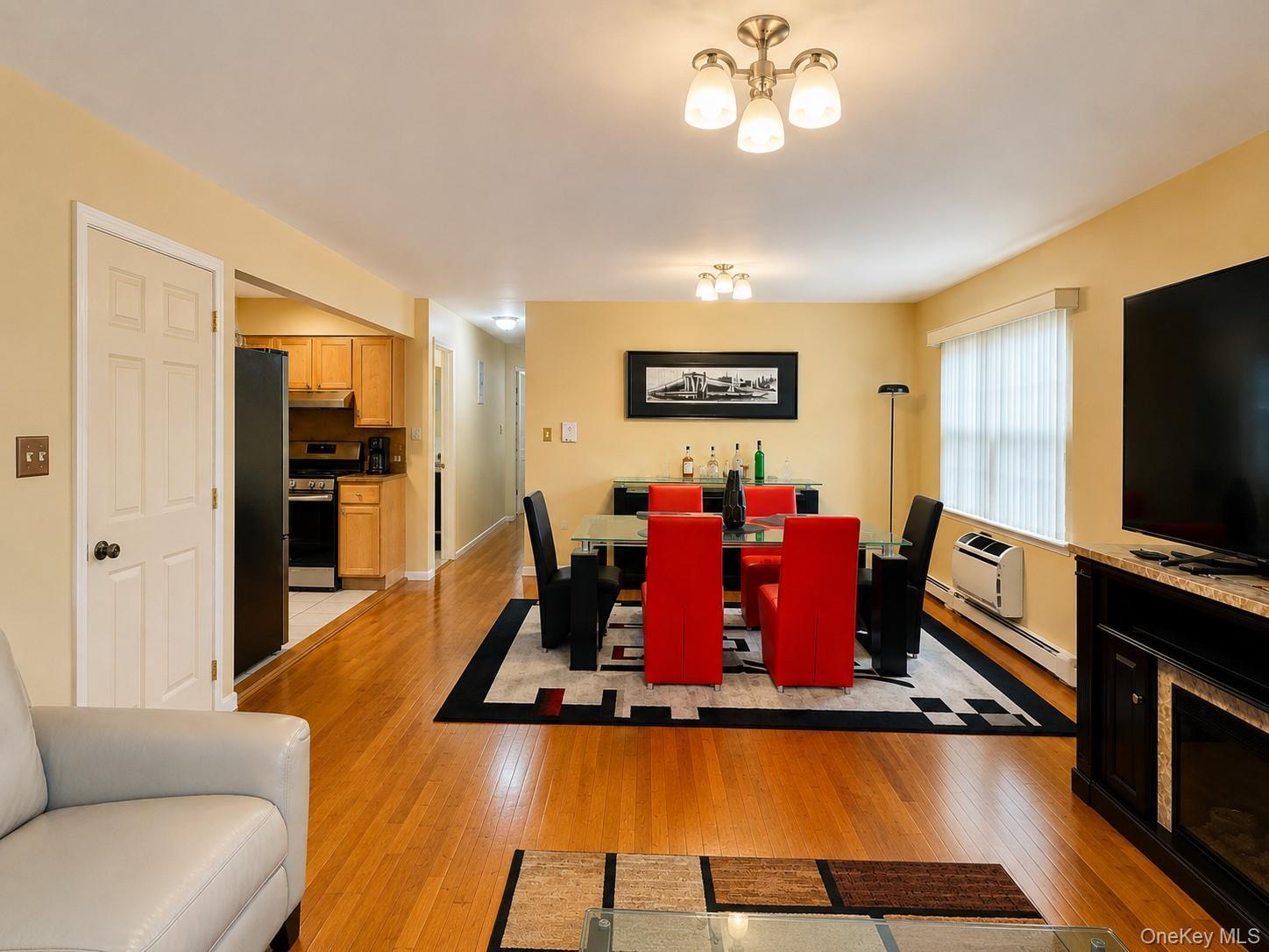 Single Family Demeyer Street Bronx, NY 10469, MLS-1055113-25