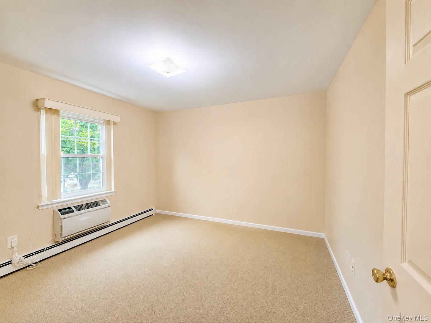 Single Family Demeyer Street Bronx, NY 10469, MLS-1055113-37