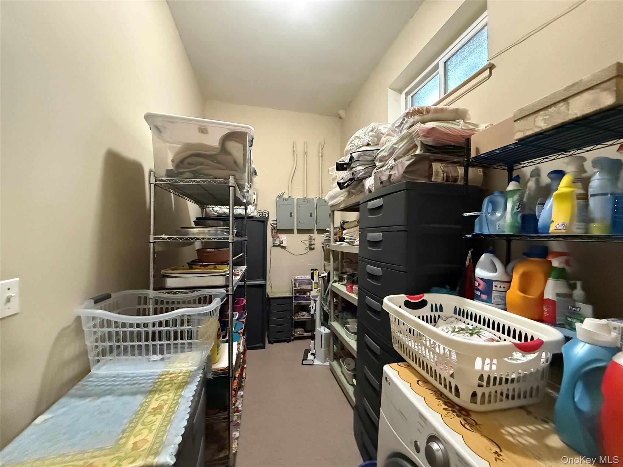 Single Family Demeyer Street Bronx, NY 10469, MLS-1055113-39