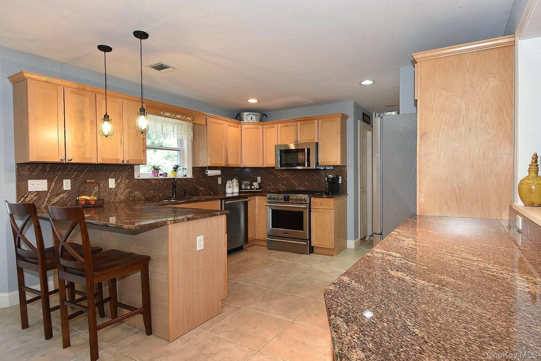 Single Family W Woodland Drive Suffolk County, NY 11792, MLS-1055126-10