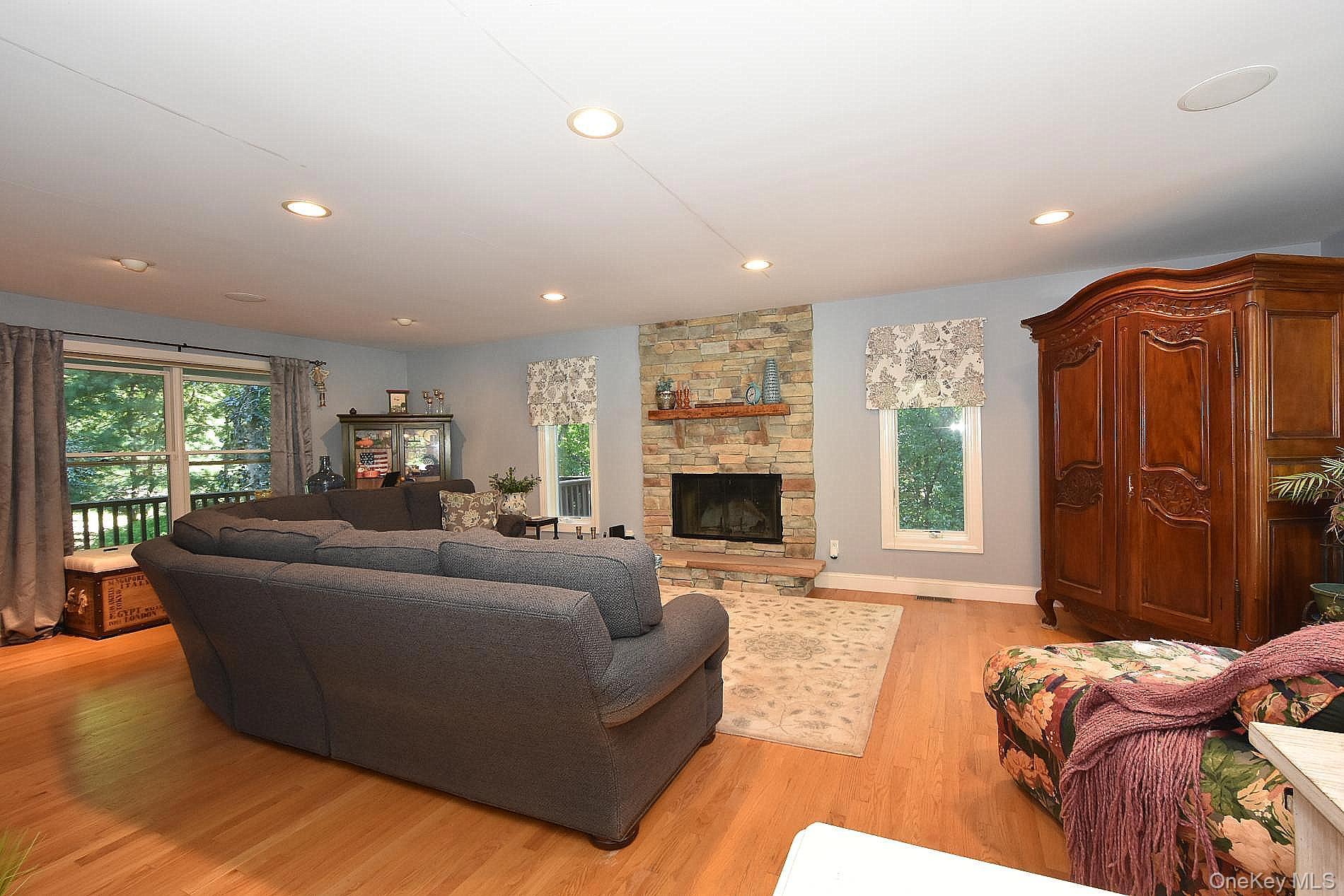 Single Family W Woodland Drive Suffolk County, NY 11792, MLS-1055126-17