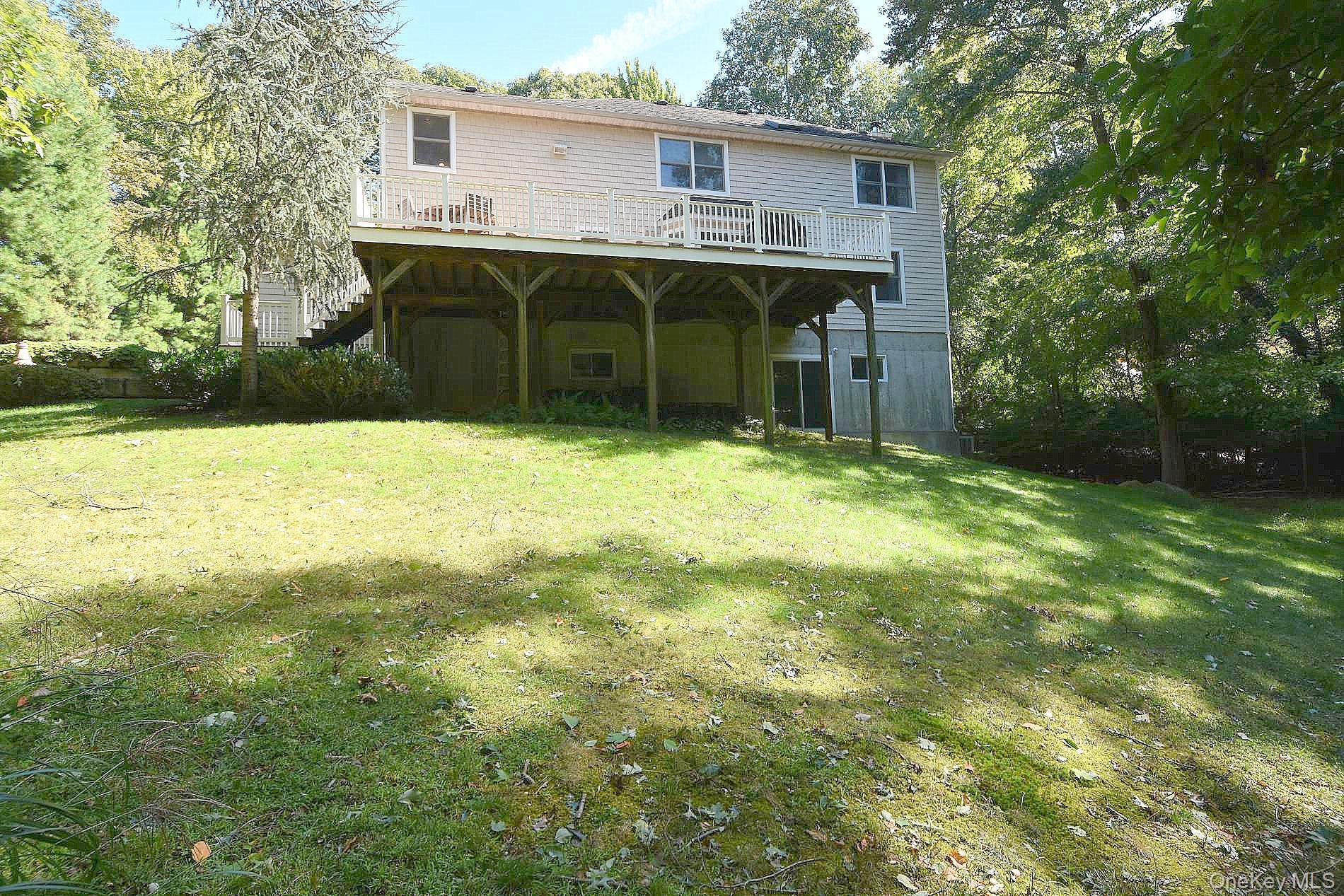 Single Family W Woodland Drive Suffolk County, NY 11792, MLS-1055126-32