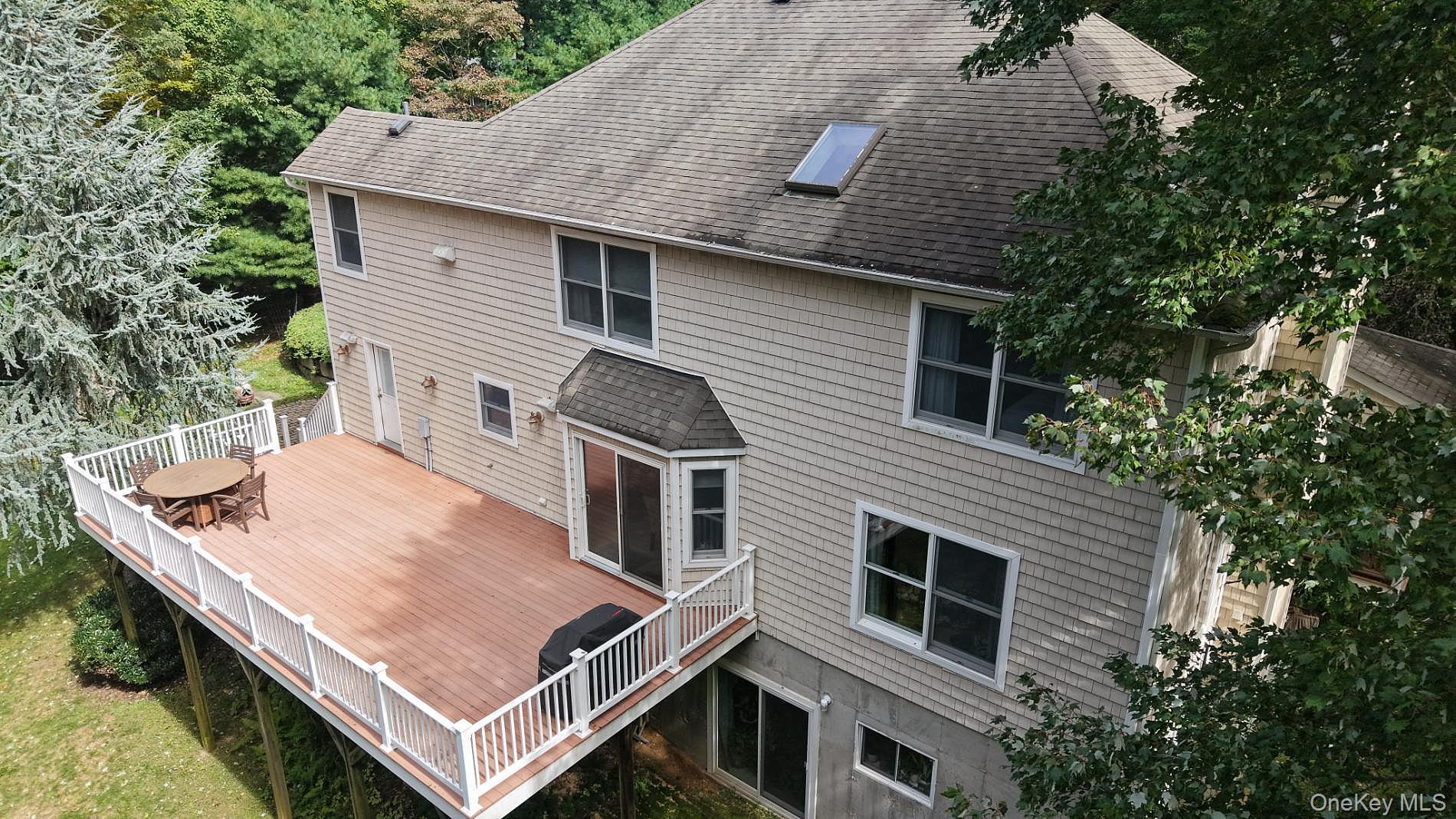 Single Family W Woodland Drive Suffolk County, NY 11792, MLS-1055126-36