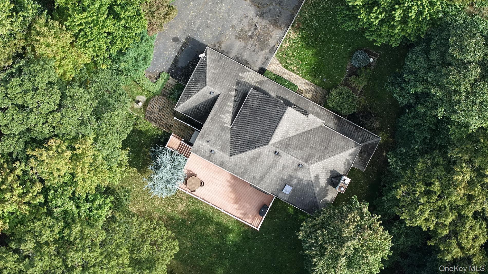 Single Family W Woodland Drive Suffolk County, NY 11792, MLS-1055126-5