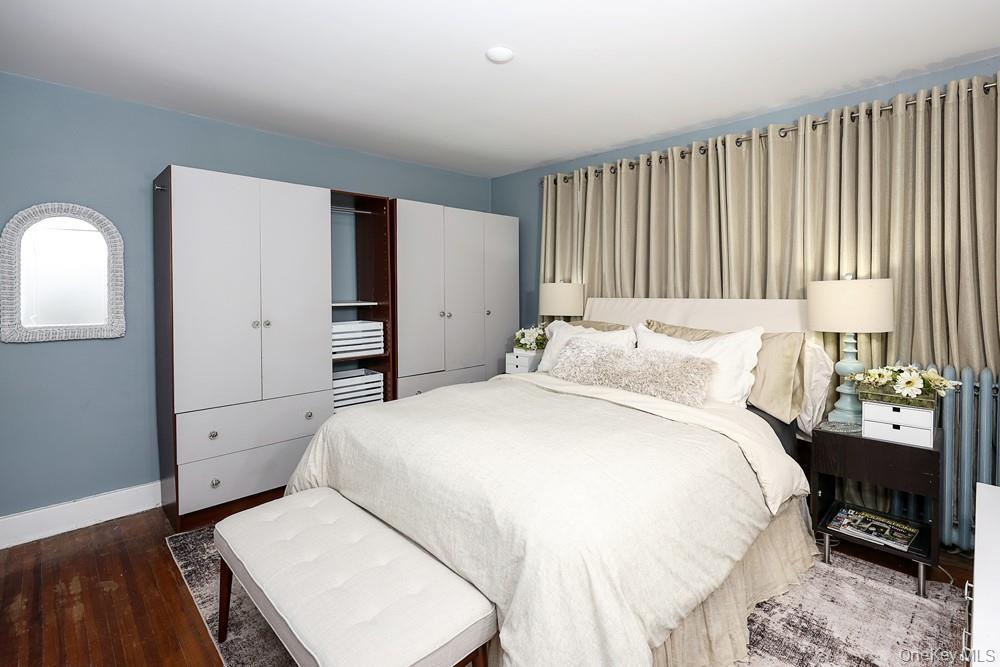 Single Family 197th Street Queens, NY 11423, MLS-1055128-24