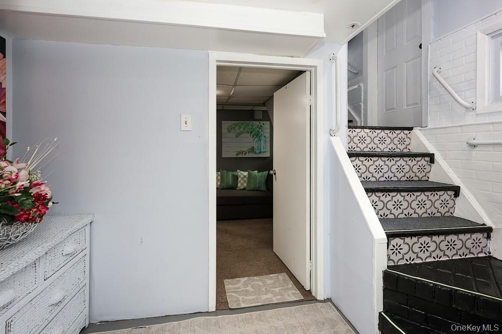 Single Family 197th Street Queens, NY 11423, MLS-1055128-28
