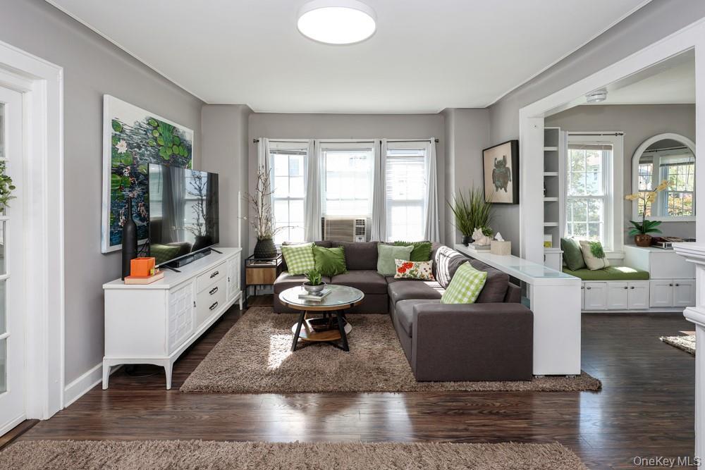 Single Family 197th Street Queens, NY 11423, MLS-1055128-6
