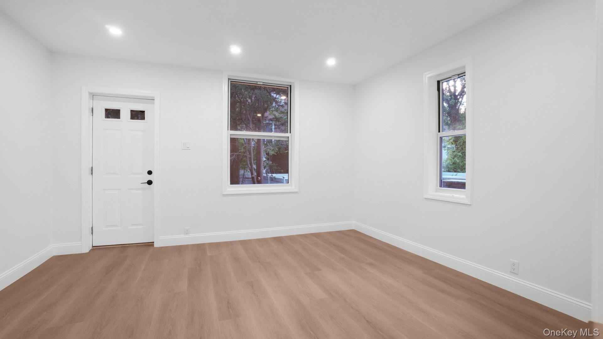 Single Family Quincy Avenue Bronx, NY 10465, MLS-1055129-17