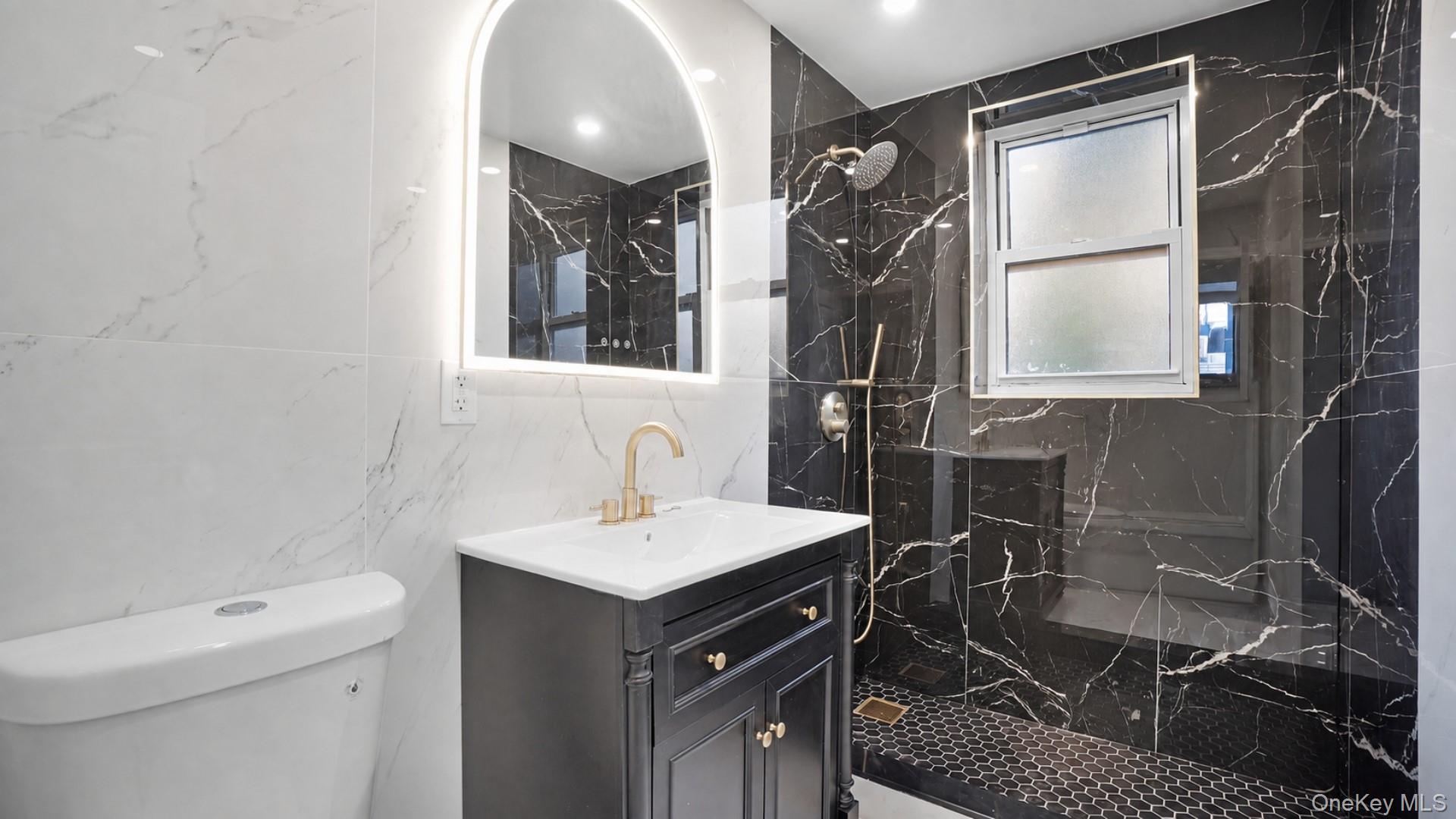 Single Family Quincy Avenue Bronx, NY 10465, MLS-1055129-19