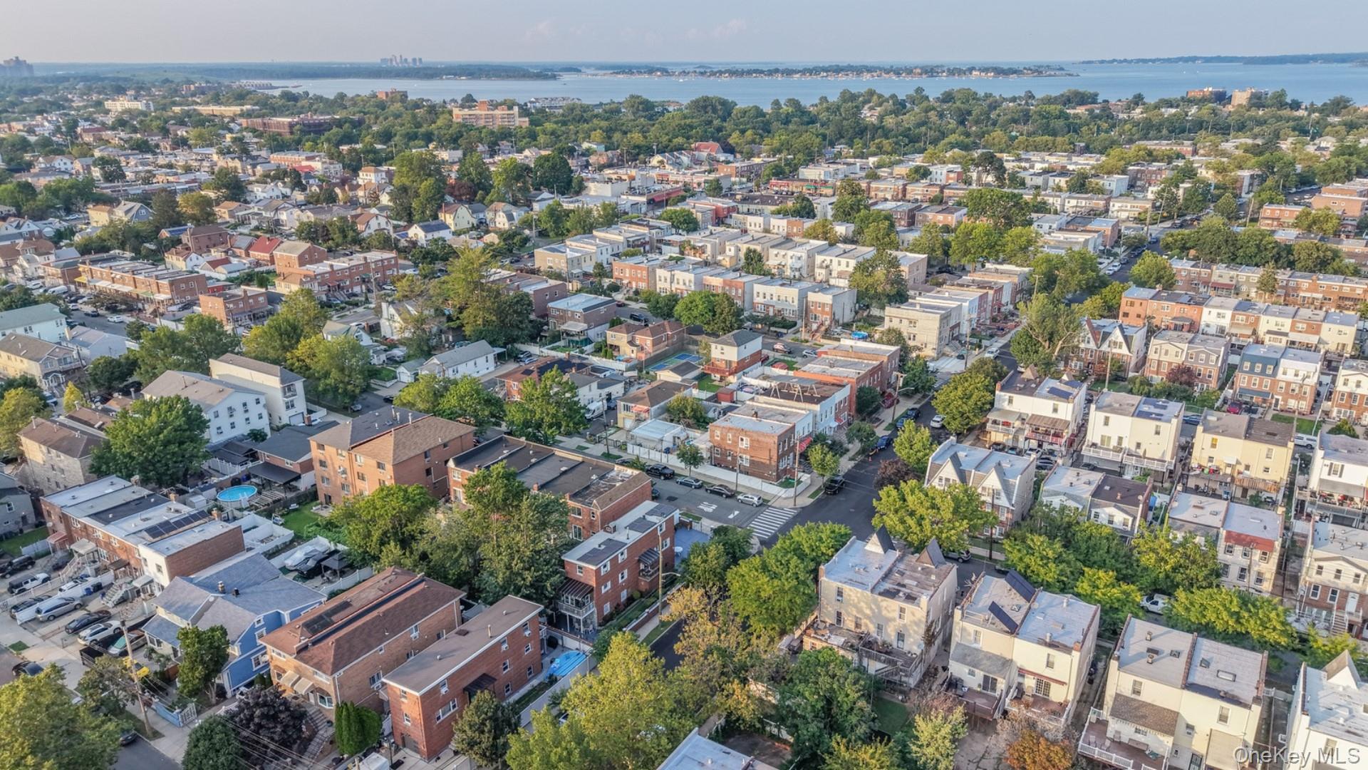 Single Family Quincy Avenue  Bronx, NY 10465, MLS-1055129-29