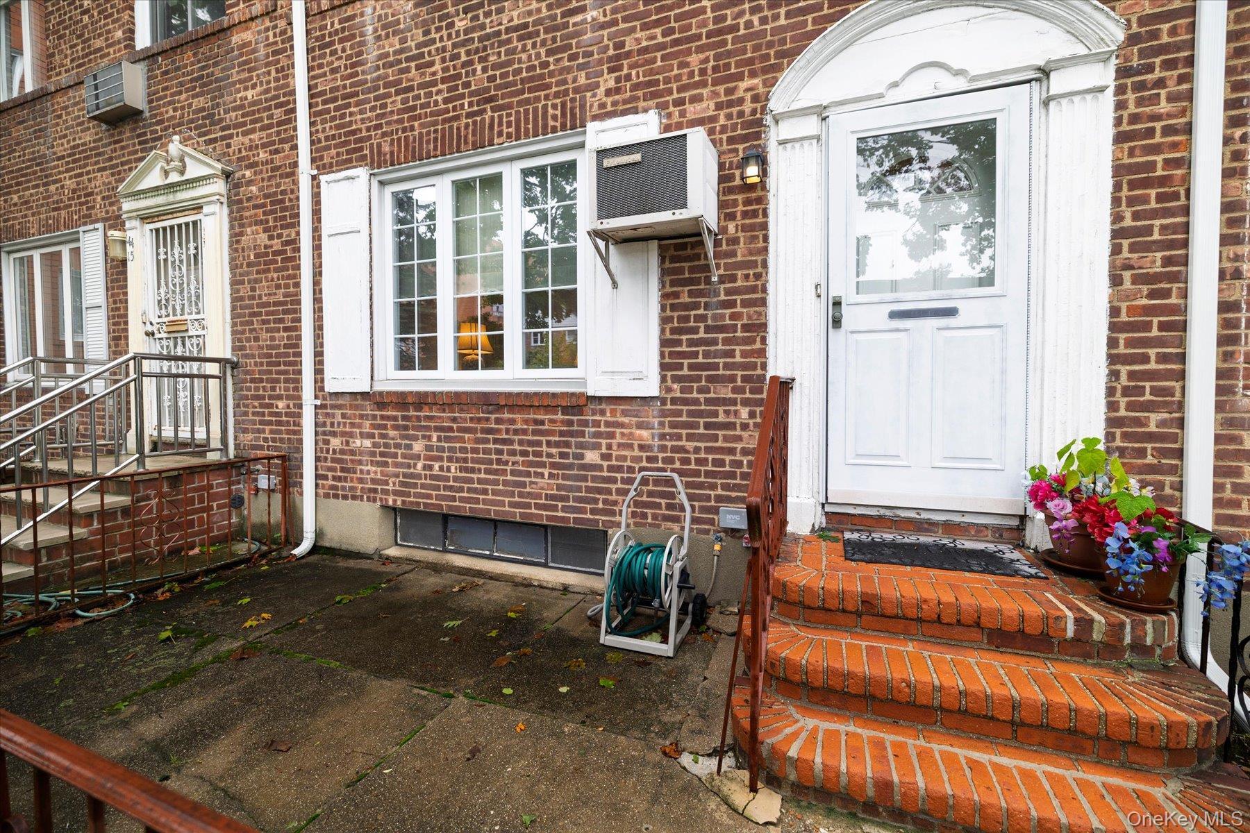Single Family 77th Avenue  Queens, NY 11367, MLS-1055136-3
