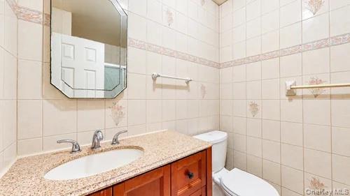 Single Family 43rd Ave Queens, NY 11368, MLS-1055139-22