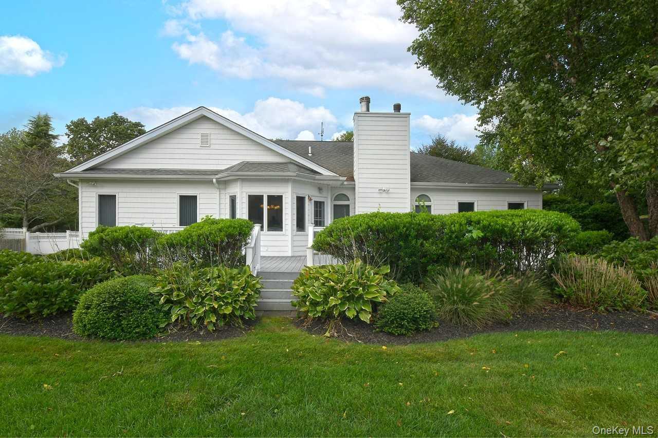 Single Family Pine Acre Boulevard  Suffolk County, NY 11746, MLS-1055168-20