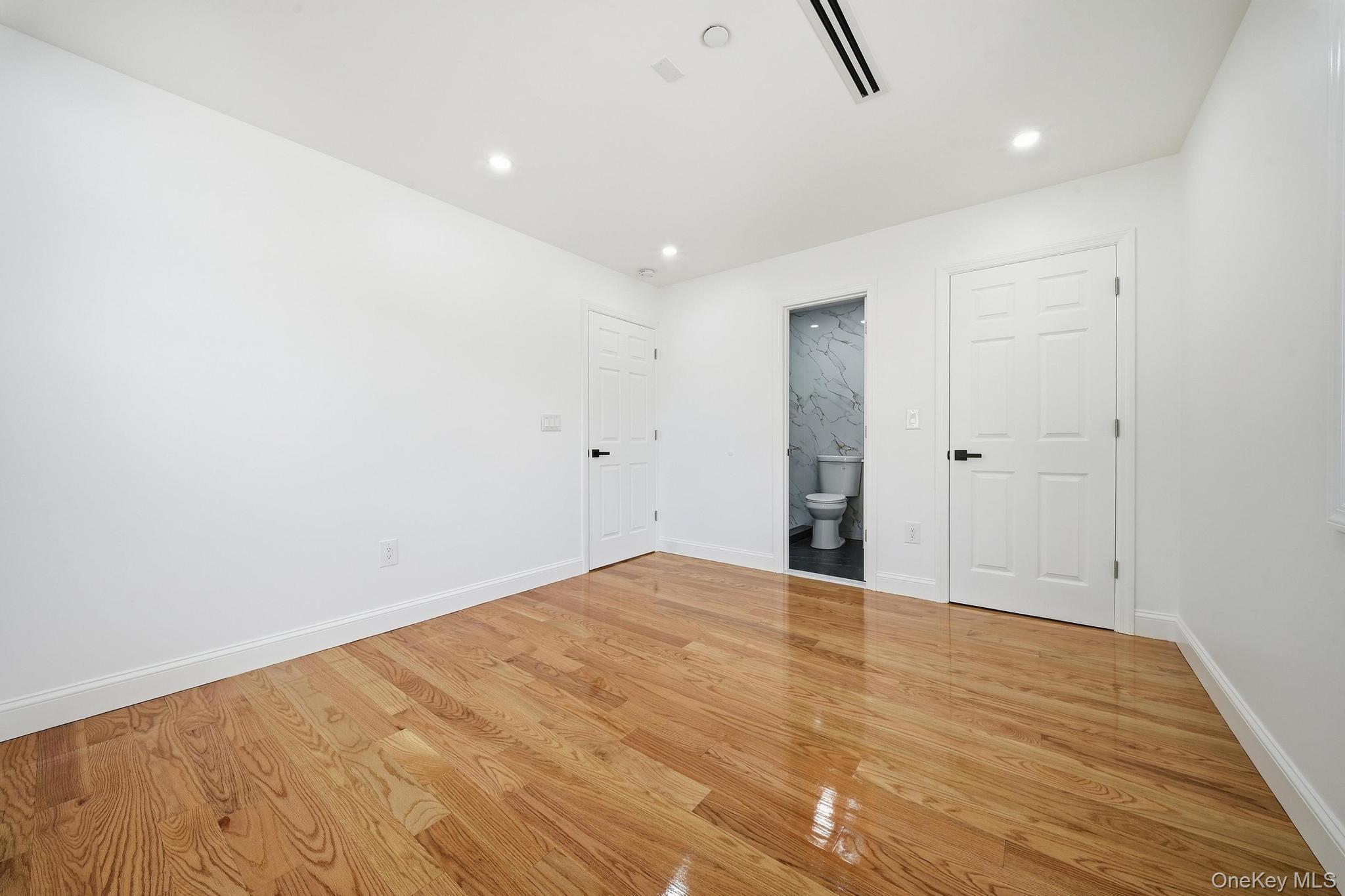 Single Family 135 Street Queens, NY 11420, MLS-1055173-22