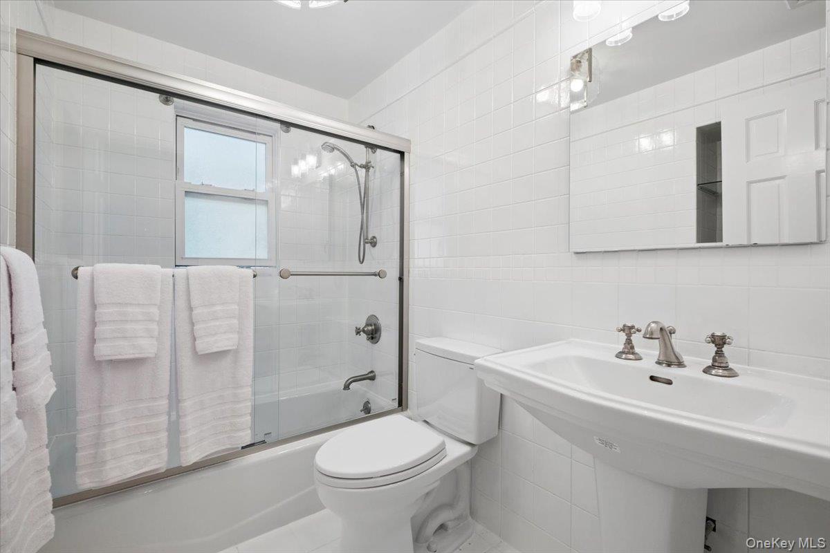 Single Family Wykagyl Terrace  Westchester County, NY 10804, MLS-1055177-15