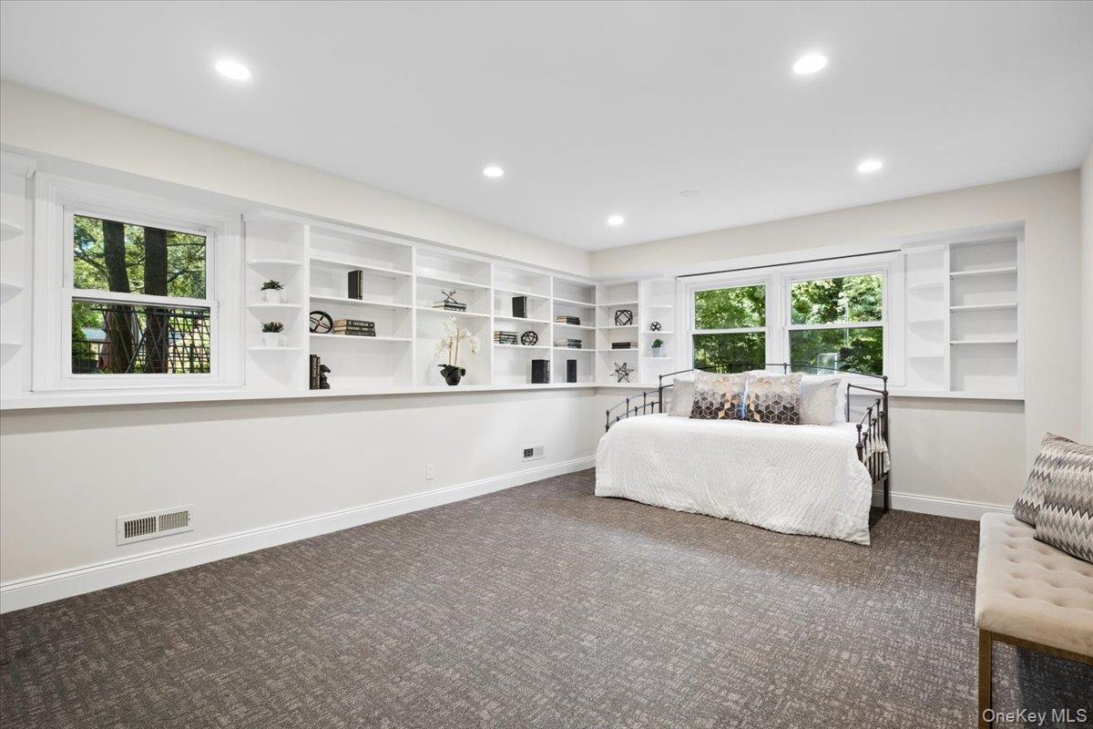 Single Family Wykagyl Terrace  Westchester County, NY 10804, MLS-1055177-17