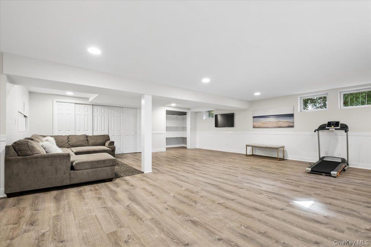Single Family Wykagyl Terrace  Westchester County, NY 10804, MLS-1055177-19