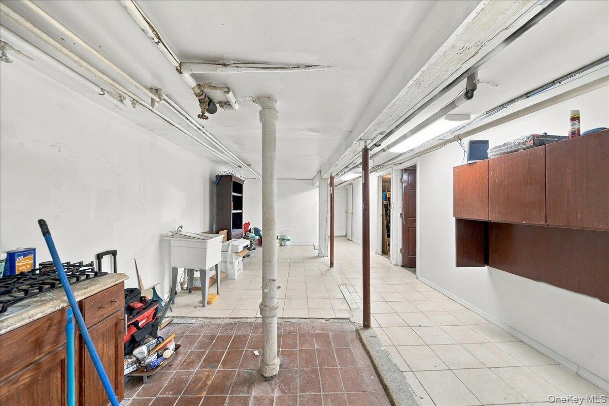 Single Family Bronx River Avenue Bronx, NY 10472, MLS-1055189-12