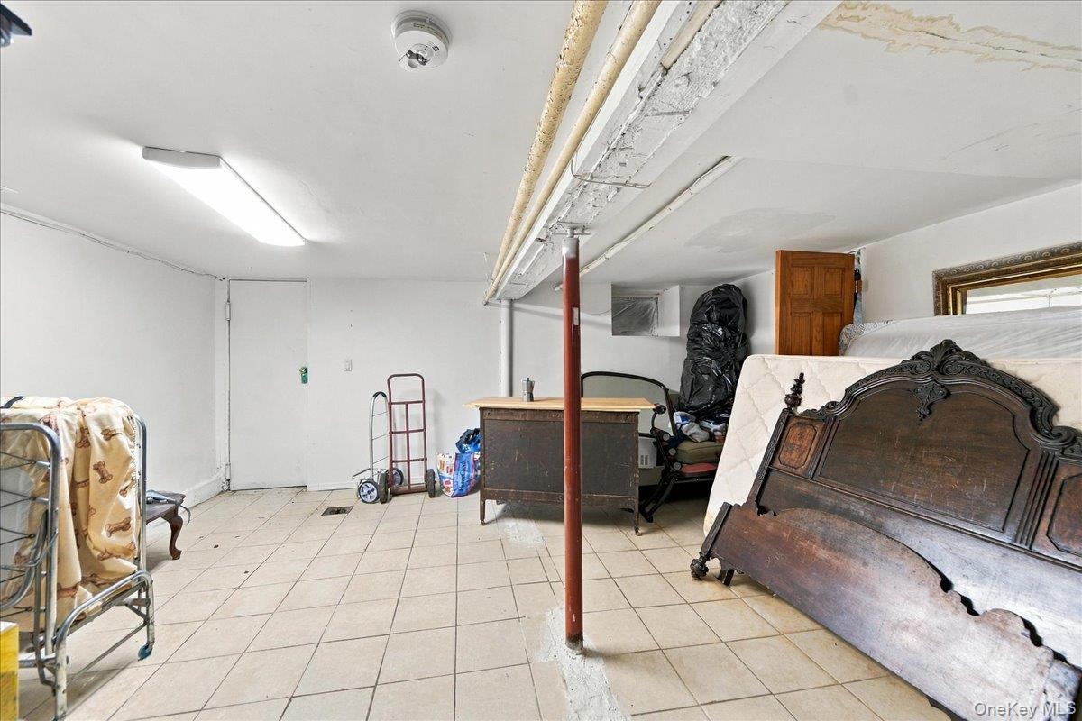 Single Family Bronx River Avenue Bronx, NY 10472, MLS-1055189-15
