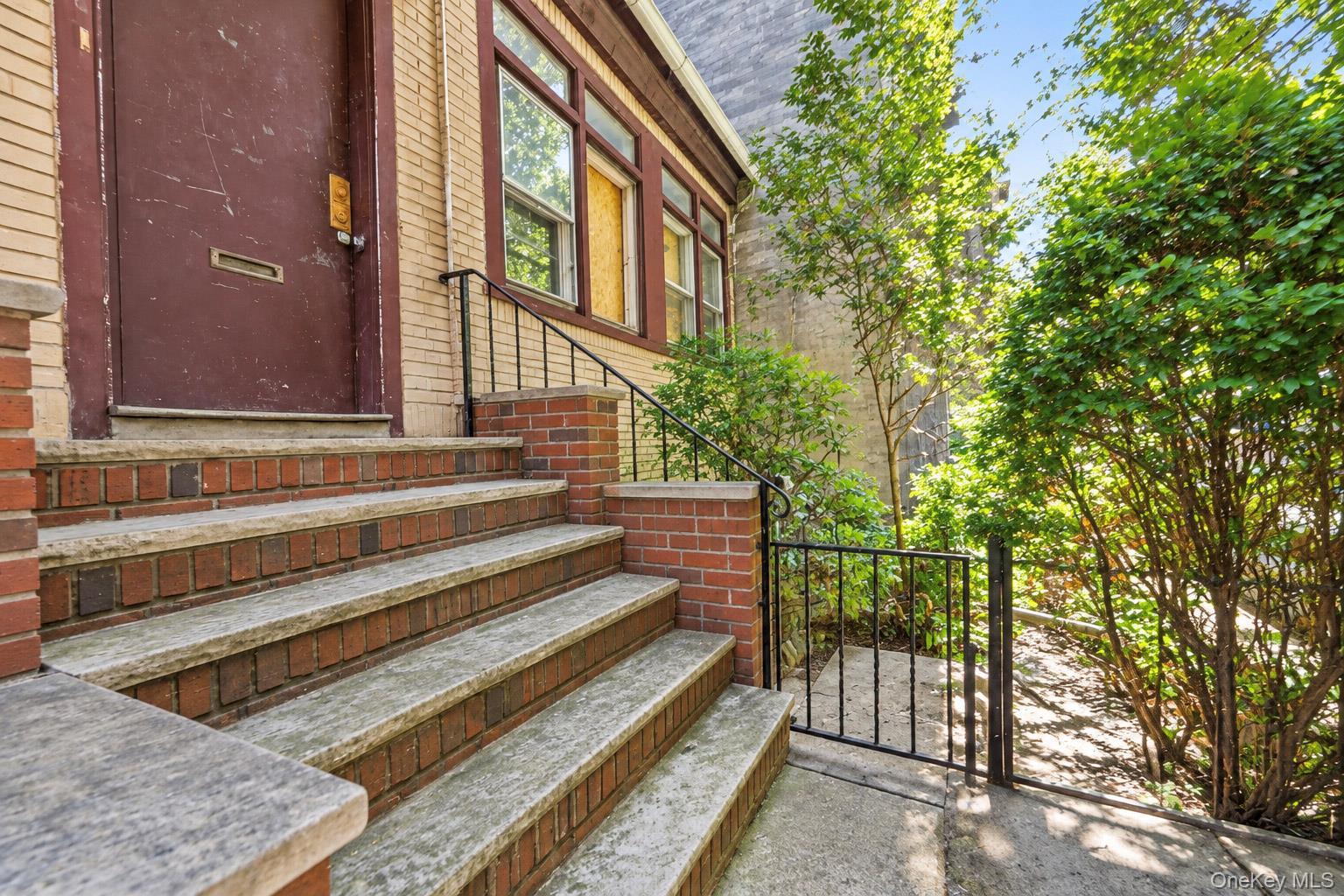 Single Family Mapes Avenue  Bronx, NY 10460, MLS-1055212-3