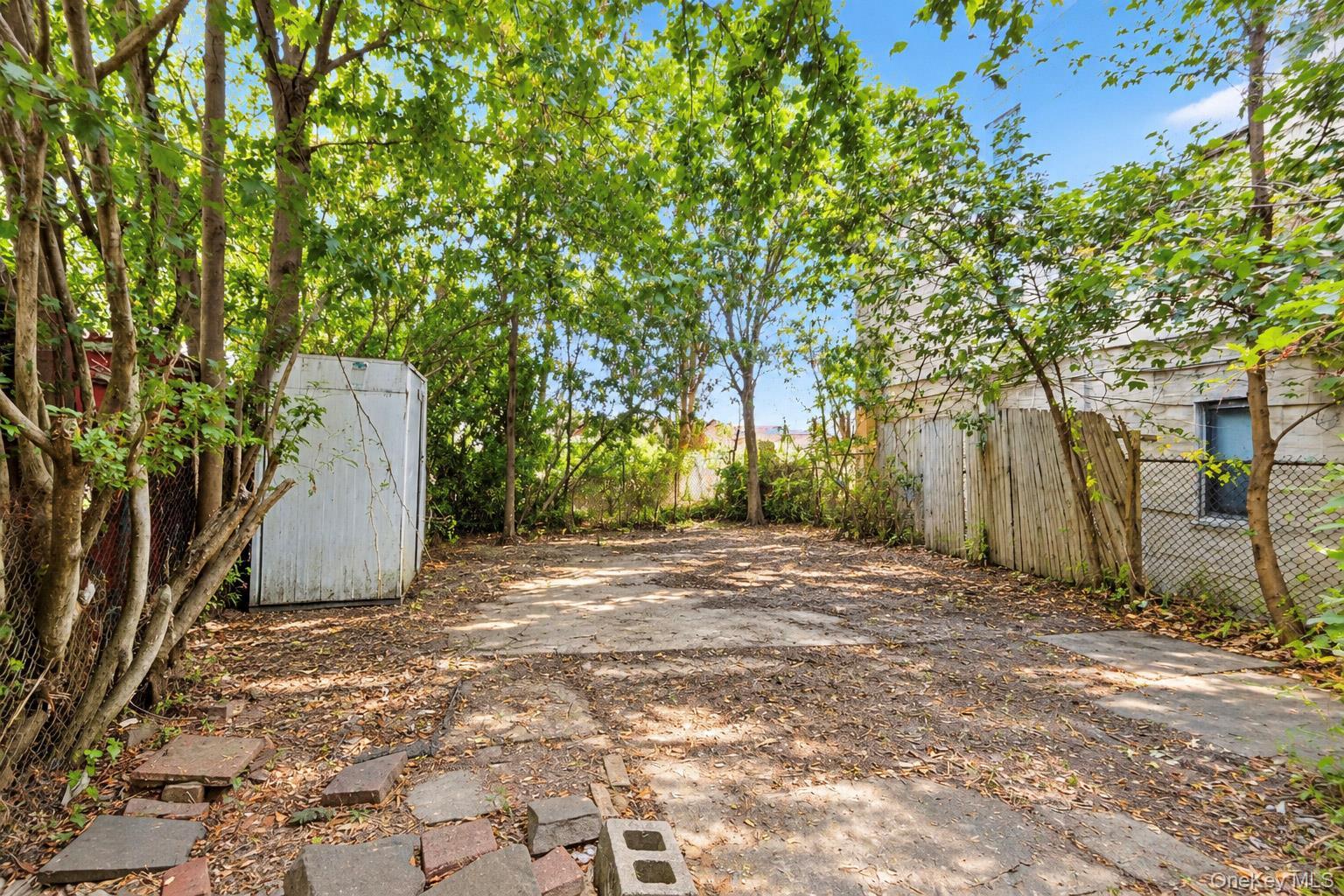 Single Family Mapes Avenue  Bronx, NY 10460, MLS-1055212-8