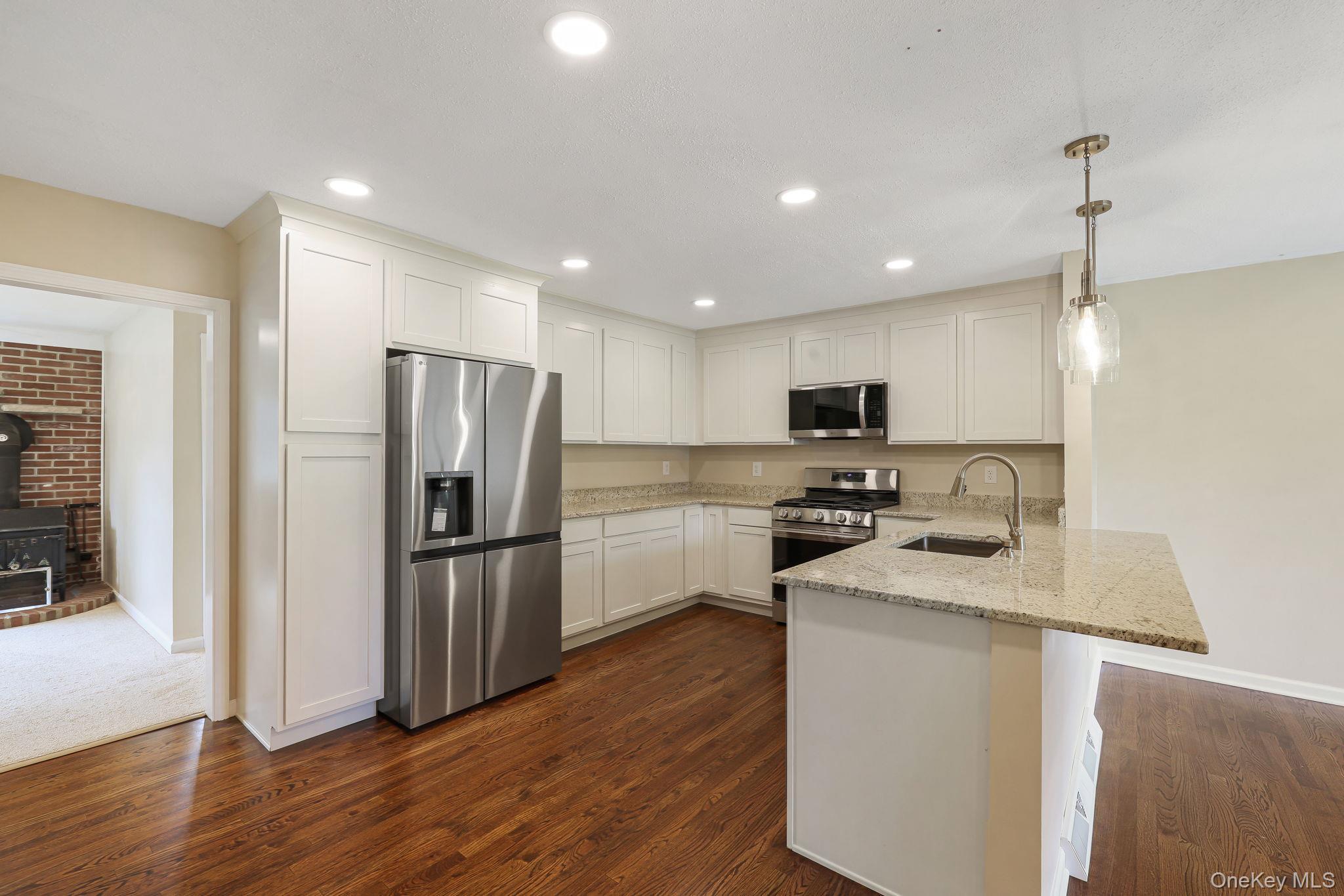 Single Family Wawayanda Avenue  Orange County, NY 10940, MLS-1055220-10