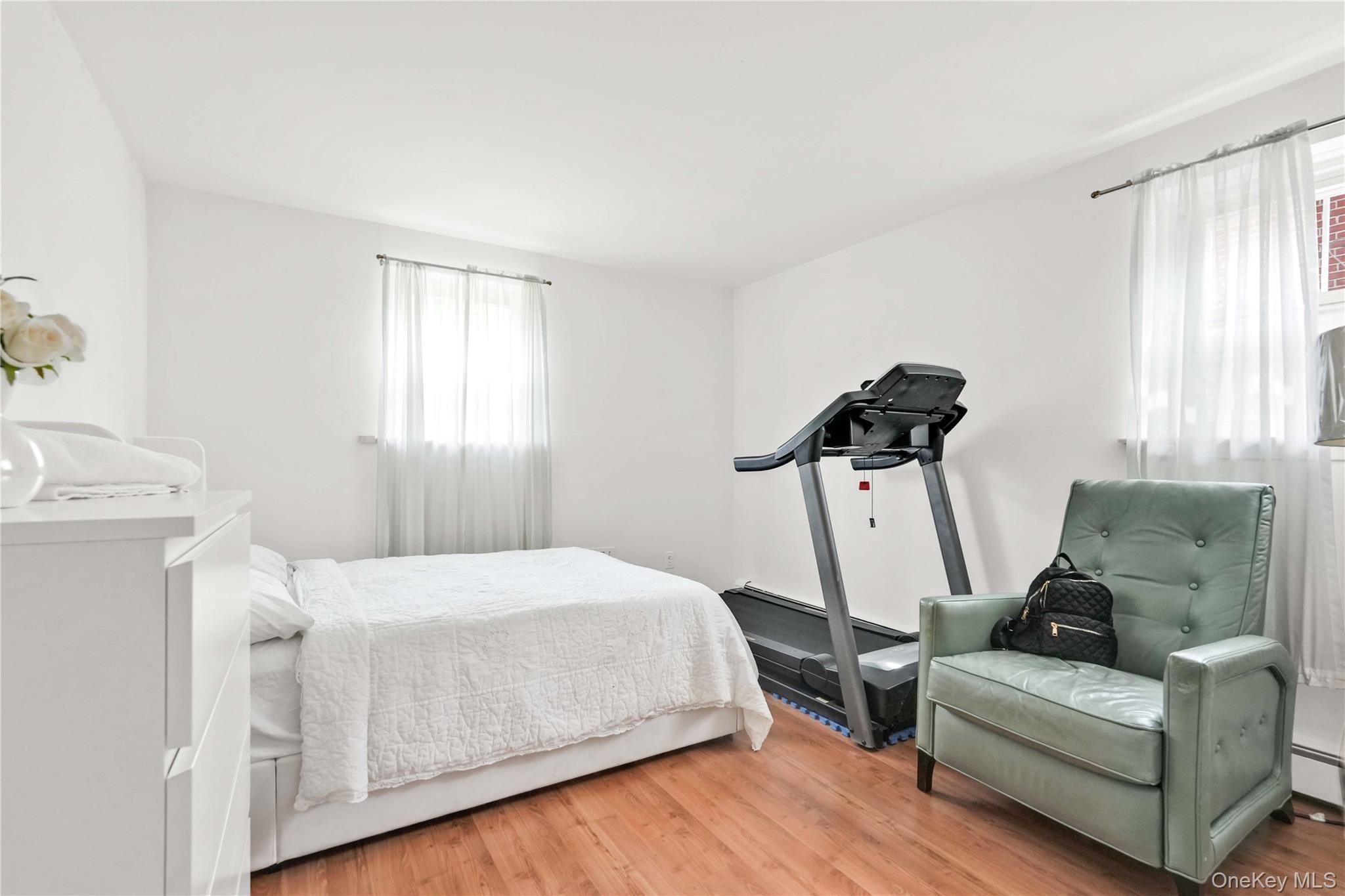 Single Family 11th Avenue  Queens, NY 11357, MLS-1055235-31