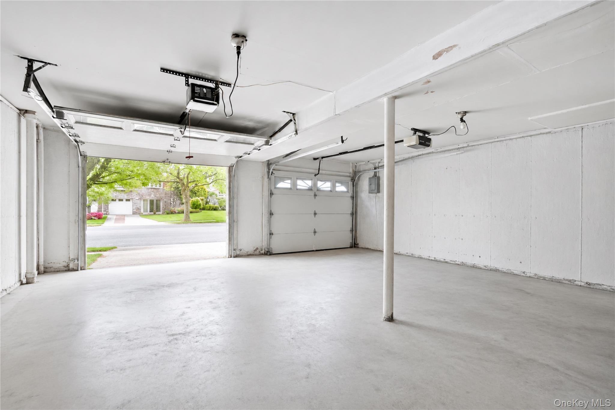 Single Family 11th Avenue  Queens, NY 11357, MLS-1055235-32