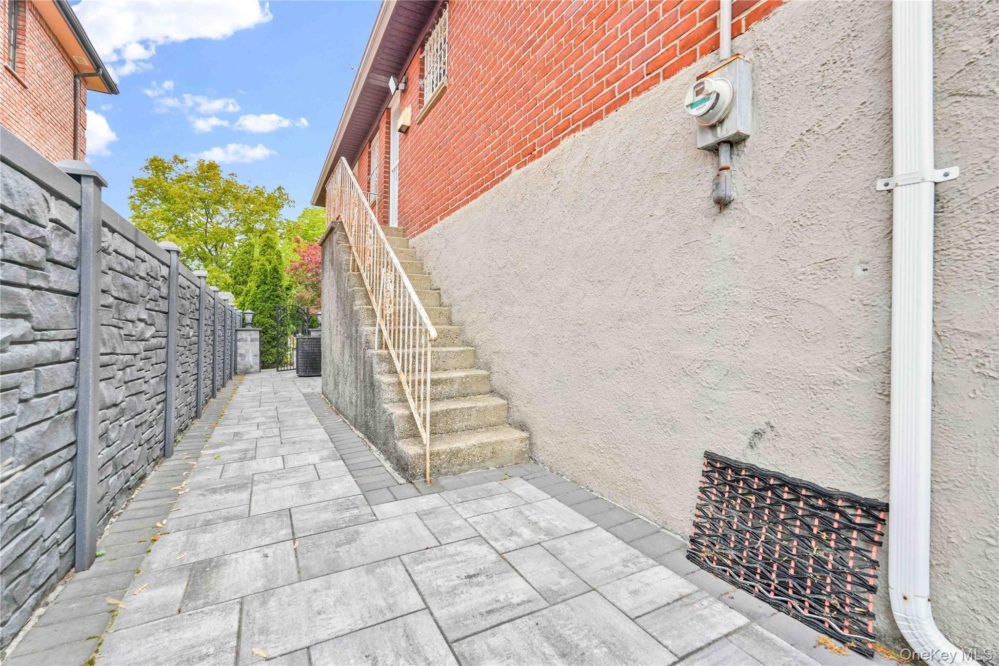 Single Family 11th Avenue  Queens, NY 11357, MLS-1055235-33