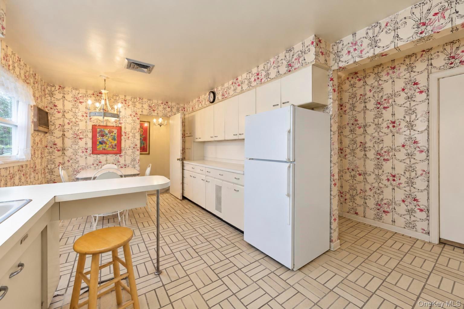 Single Family E Shore Road  Nassau County, NY 11024, MLS-1055240-12