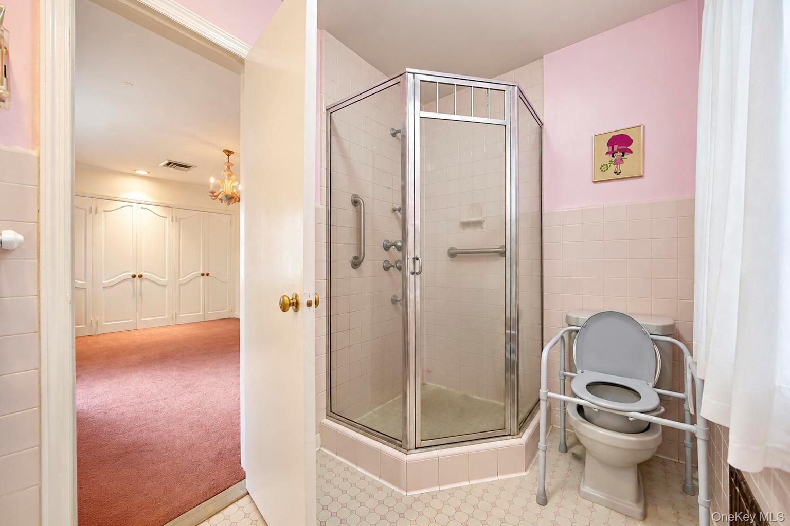 Single Family E Shore Road  Nassau County, NY 11024, MLS-1055240-16