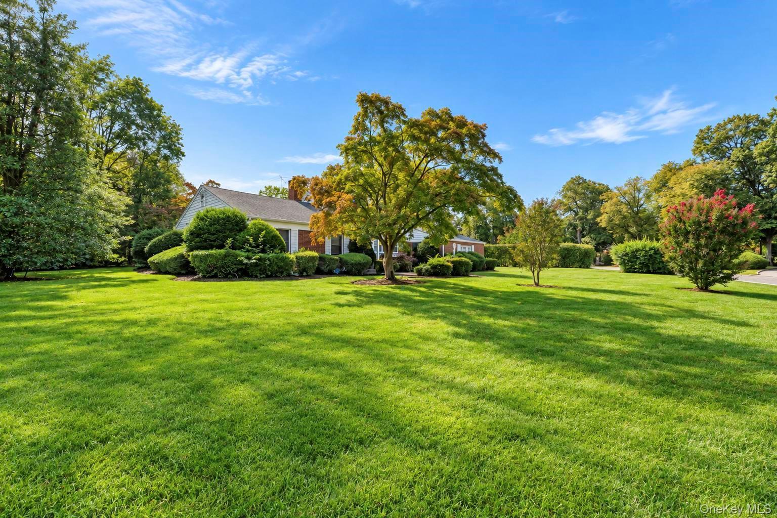 Single Family E Shore Road  Nassau County, NY 11024, MLS-1055240-2