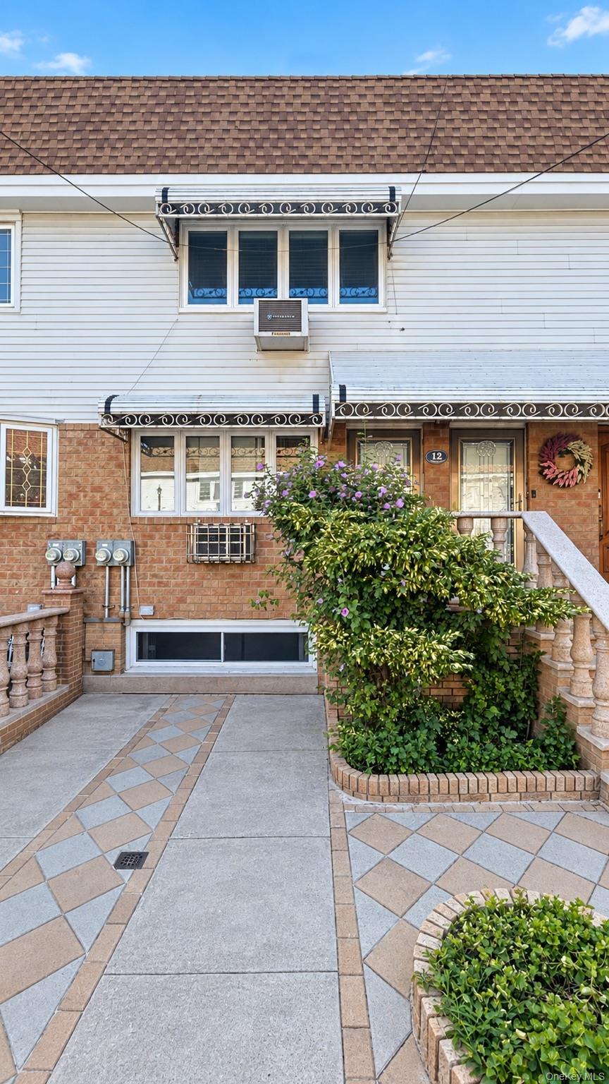 Single Family Mckibbin Court Brooklyn, NY 11206, MLS-1055252-17