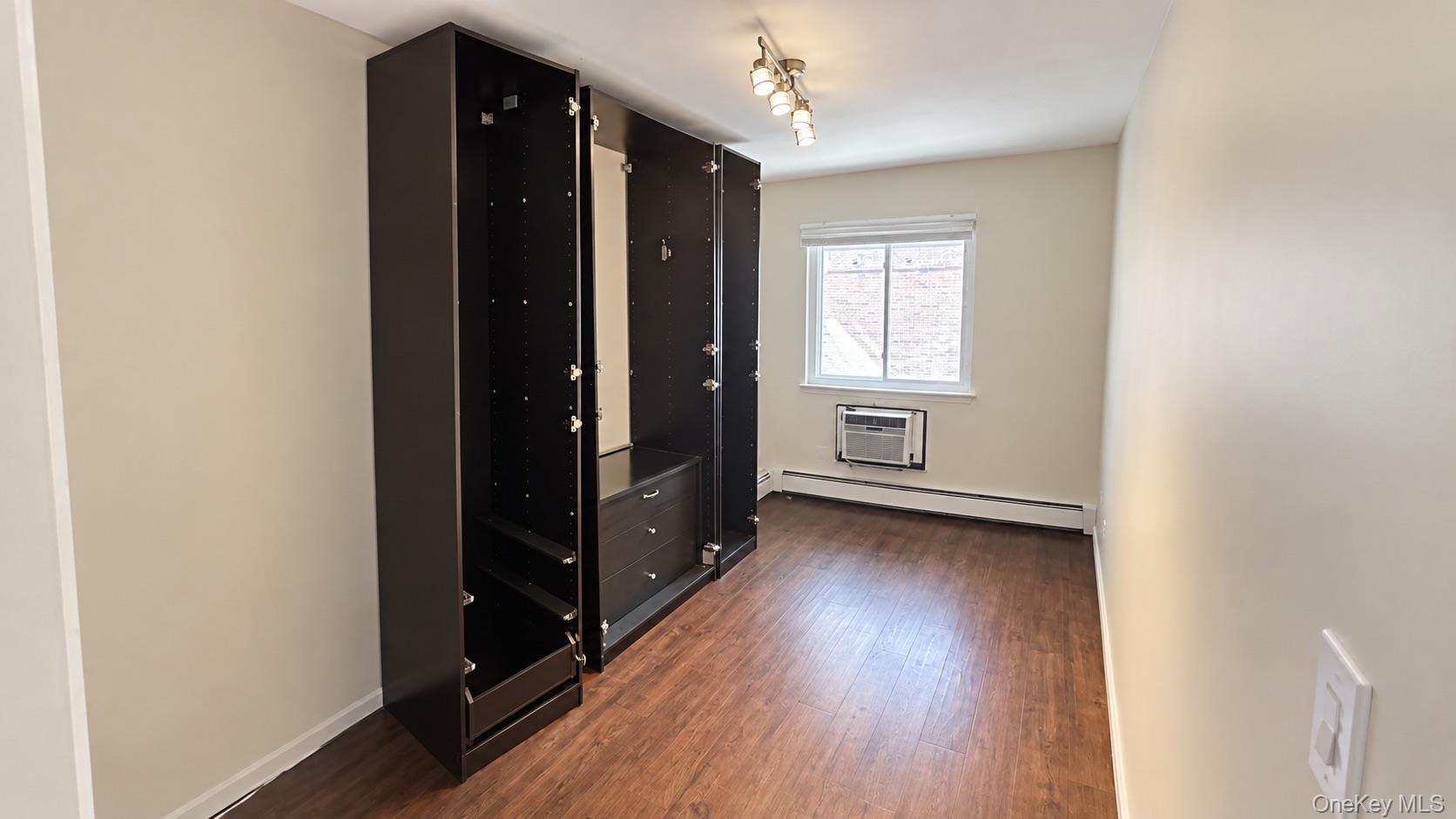 Single Family Mckibbin Court Brooklyn, NY 11206, MLS-1055252-6