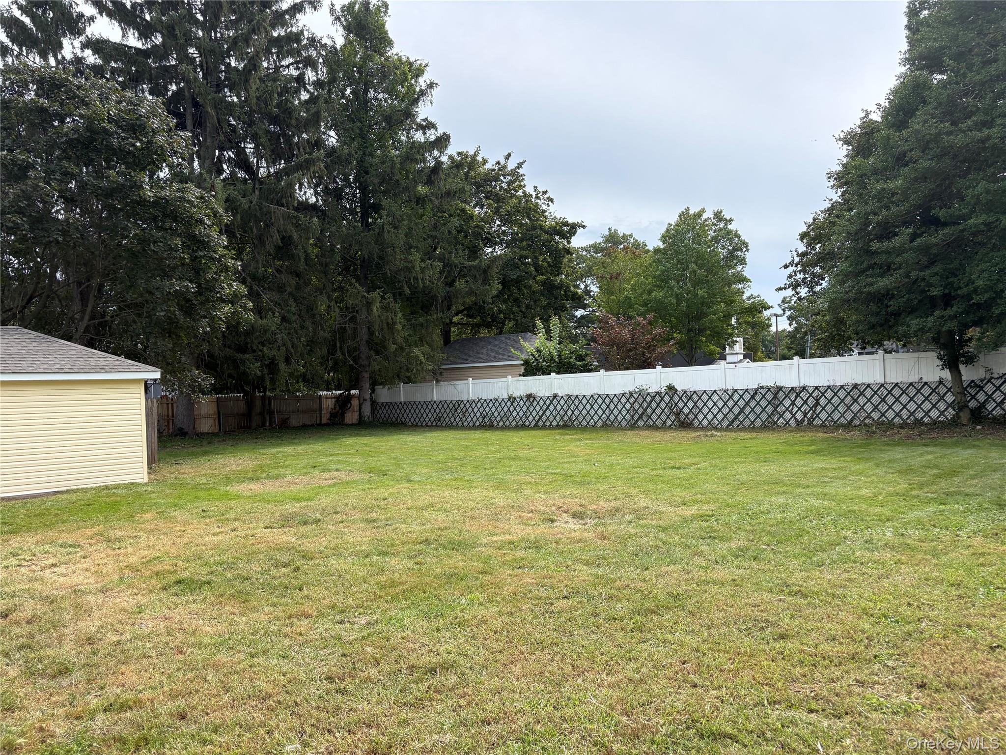 Single Family S 5th Avenue Suffolk County, NY 11717, MLS-1055255-5