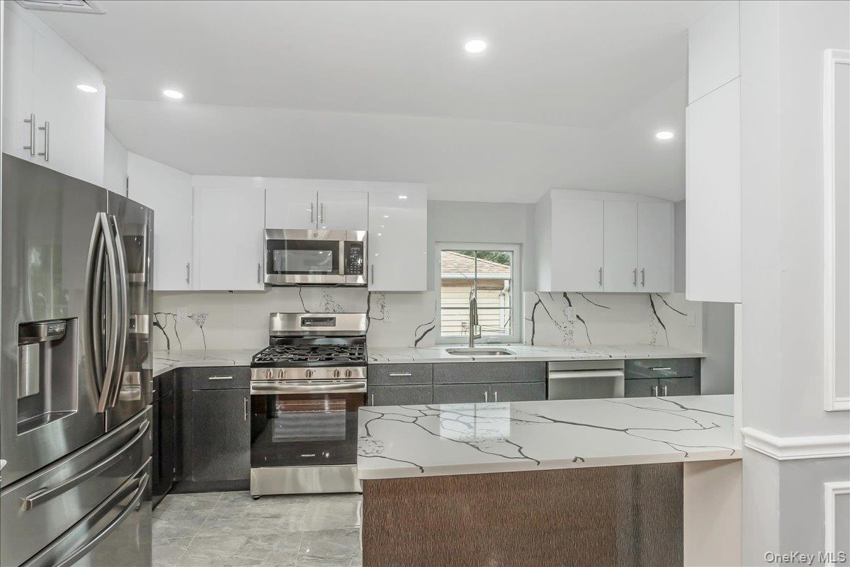 Single Family Caney Road Queens, NY 11422, MLS-1055273-18