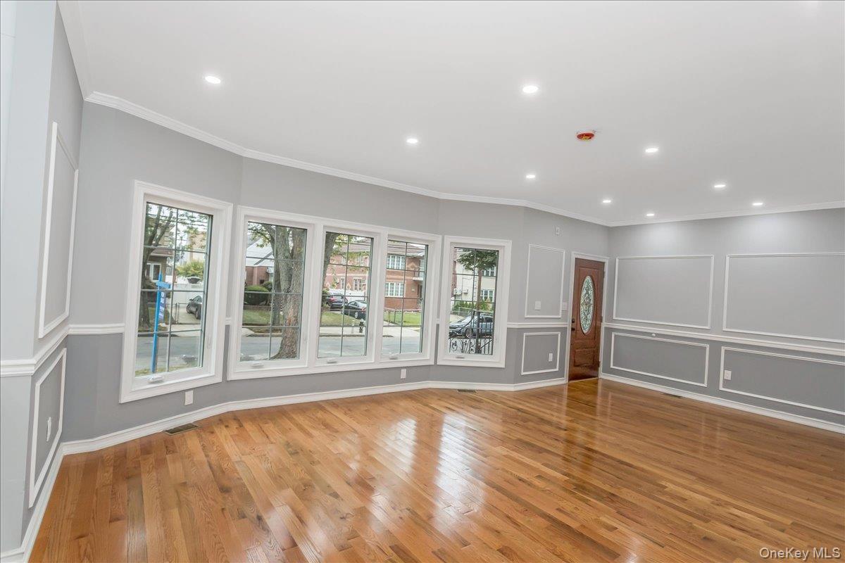 Single Family Caney Road Queens, NY 11422, MLS-1055273-4